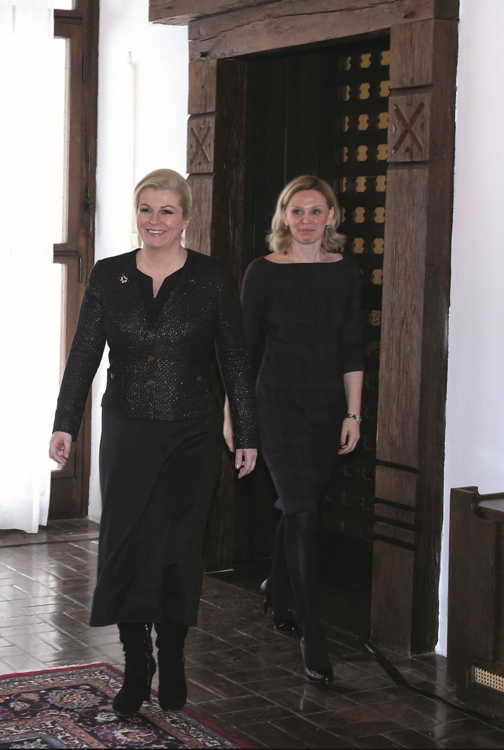 10.02.2015., Zagreb - U Vili Prekrizje predani su sluzbeni rezultati izbora i odluka o izboru Kolinde Grabar-Kitarovic za predsjednicu Republike Hrvatske. Kolinda Grabar Kitarovic i buduca sefica protokola Natalija Hmelina. Photo: Robert Anic/PIXSELL