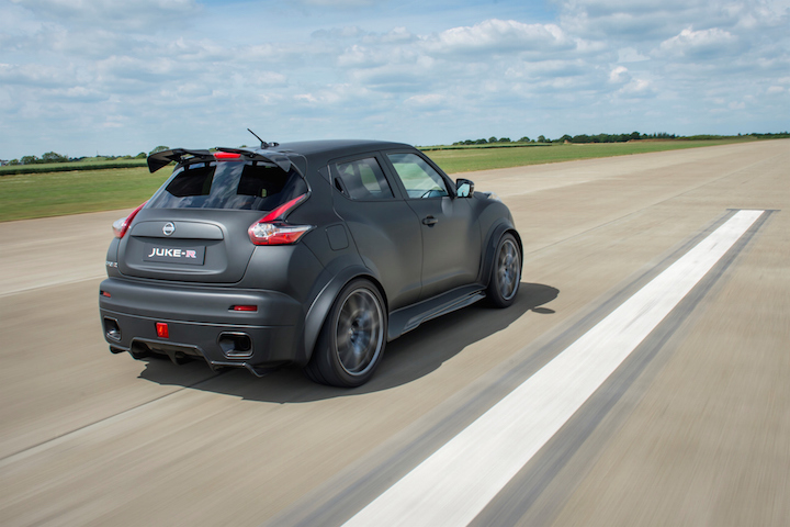 Nissan-Juke-R-2.0-2