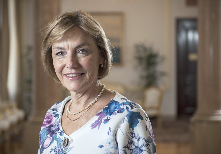 'KAO DA POSTAJE SRAMOTNO BAVITI SE POLITIKOM, KOJA JE PO SVOJOJ PRIRODI PLEMENIT POZIV', KAŽE VESNA PUSIĆ