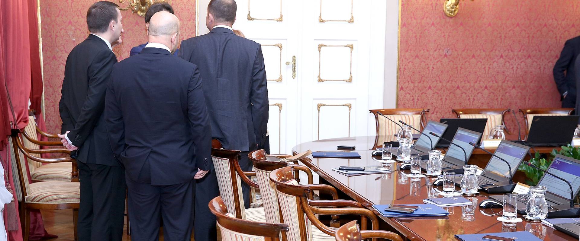03.06.2015., Zagreb - U Banskim dvorima odrzana je redovita sjednica Vlade RH na kojoj su, uz ostalo, donesene odluke o koncesijama za eksploataciju nafte. 
Photo: Patrik Macek/PIXSELL