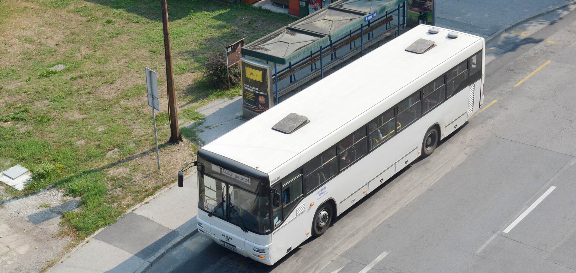 14.08.2015., Sisak - Autobusna stanica u Frankopanskoj ulici. Photo:Nikola Cutuk/PIXSELL