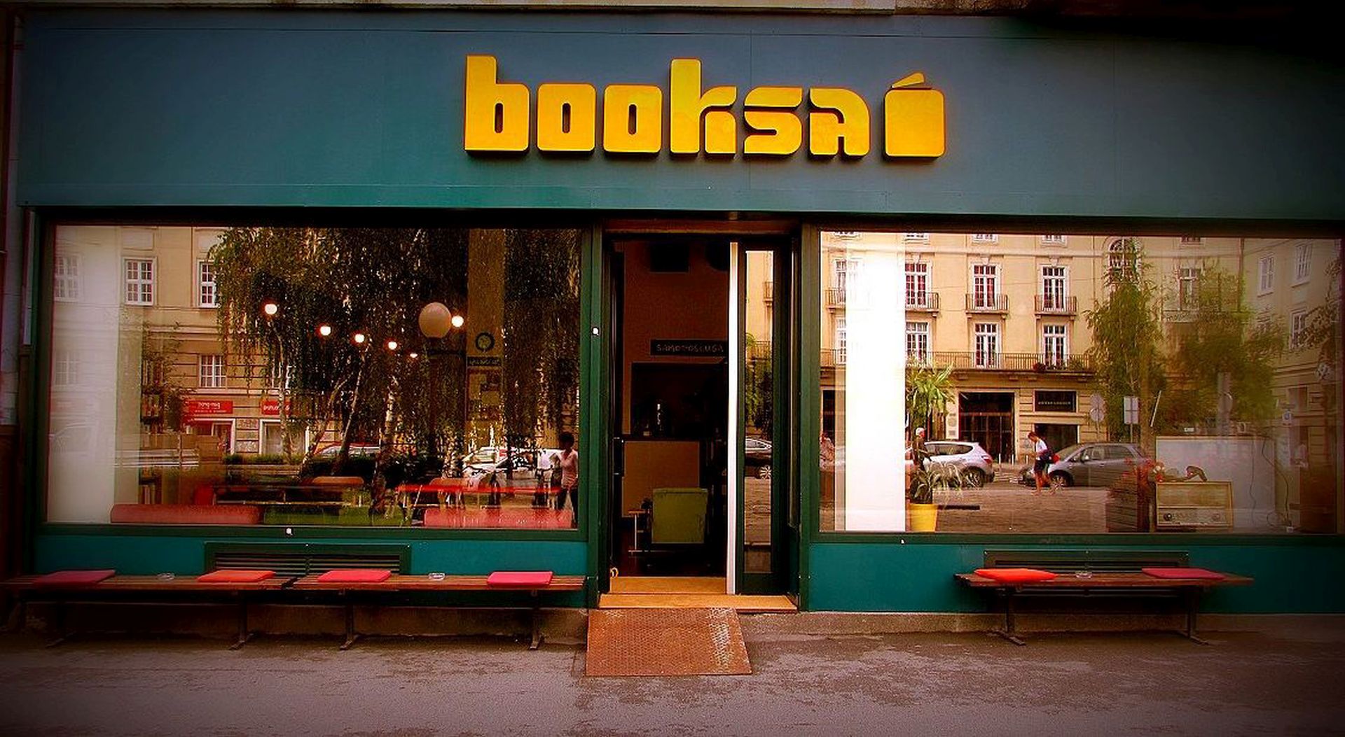 HINA/ Booksa