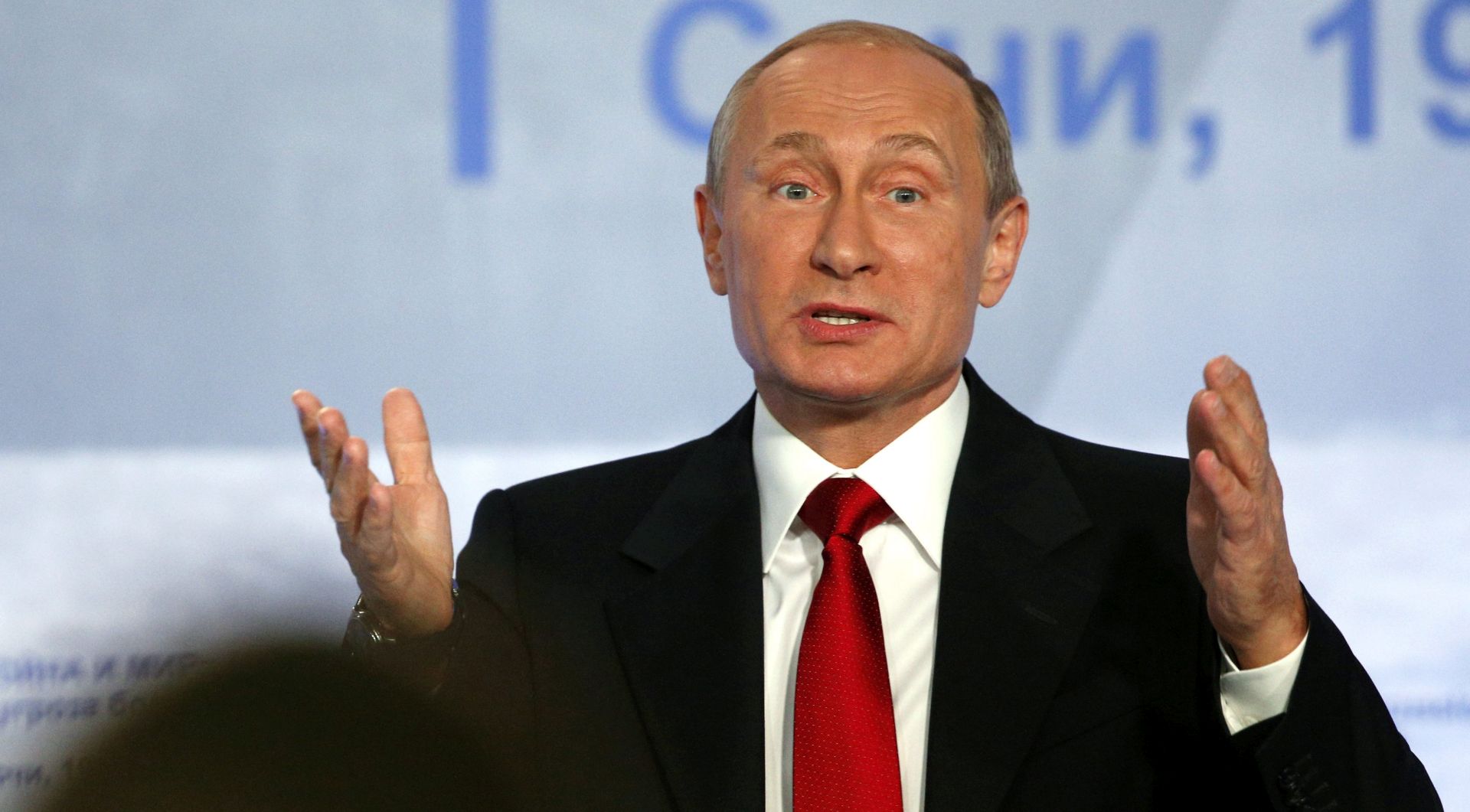EPA/ALEXANDER ZEMLIANICHENKO