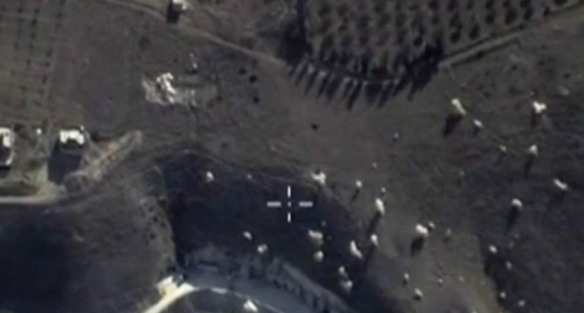 epa04958389 A handout frame grab taken from a video footage made available on the official website of the Russian Defence Ministry on 01 October 2015 shows strikes carried out by Russian warplanes located at the Syrian airfield Hmeymim against the international terrorist organization so-called Islamic State (ISIS or IS) in Syria, 30 September 2015. Russia said on 30 September 2015 it had begun airstrikes against the Islamic State terrorist group in war-torn Syria.  EPA/RUSSIAN DEFENCE MINISTRY PRESS SERVICE BEST QUALITY AVAILABLE HANDOUT EDITORIAL USE ONLY/NO SALES