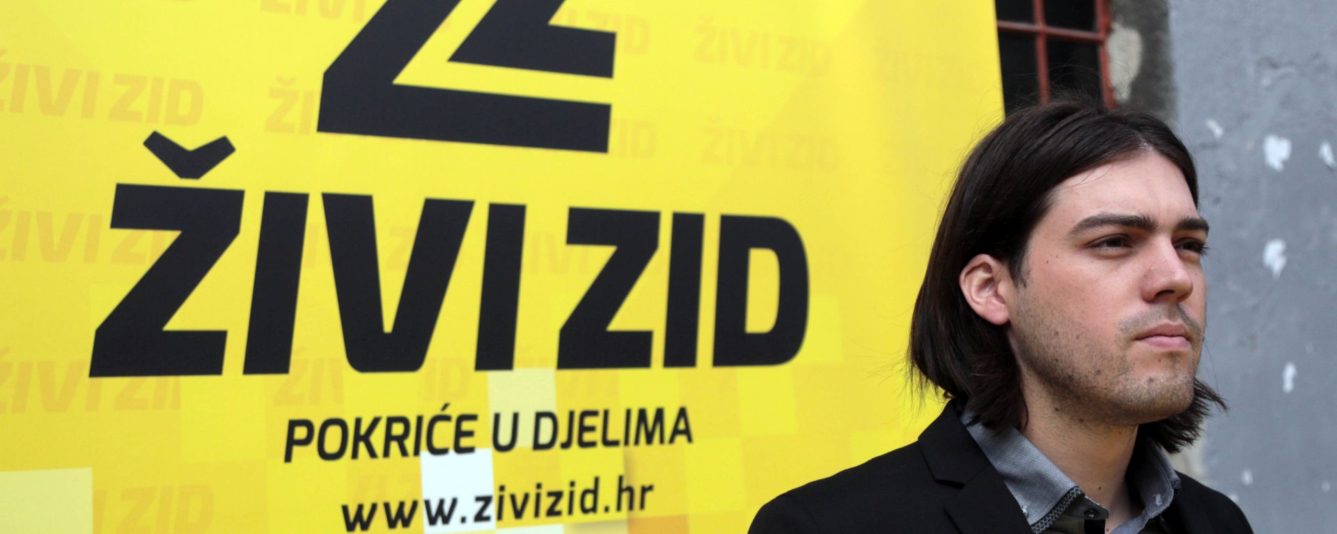 Zagreb, 8.9.2015. - Aktivistièko-politièki pokret i stranka ivi zid odrala je konferenciju za medije na kojoj je najavila izlazak ivoga zida na parlamentarne izbore te predstavila glavne toèke programa, koje se odnose na ponitenje pretvorbe i privatizacije te vraæanje opljaèkanog novca u ruke graðana. Konferenciju je vodio Ivan Vilibor Sinèiæ (na fotografiji), kao èelni èovjek kampanje a prisustvovao je i Glavni odbor stranke.
foto HINA / Dario GRZELJ / mm