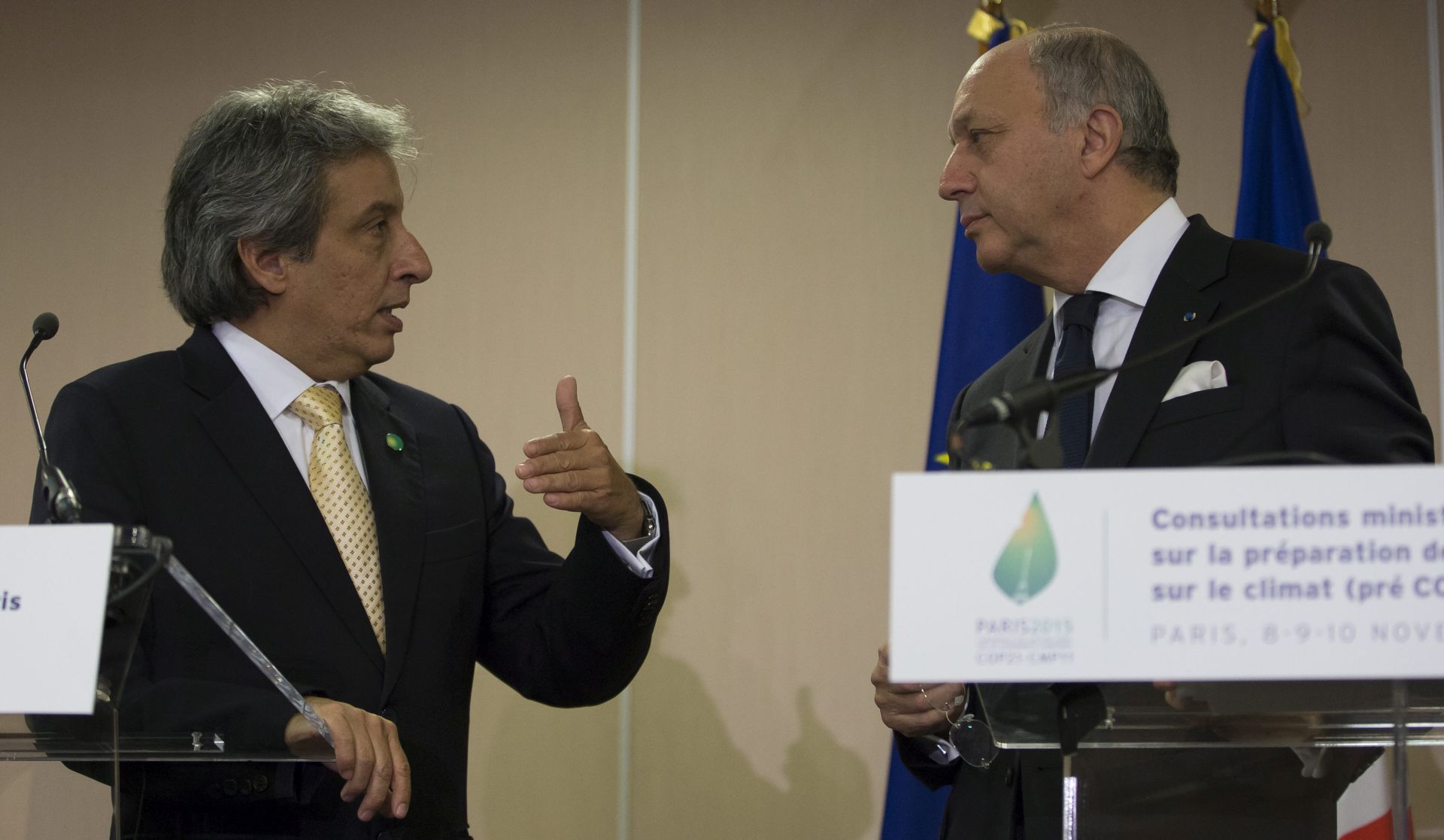 EPA/IAN LANGSDON
