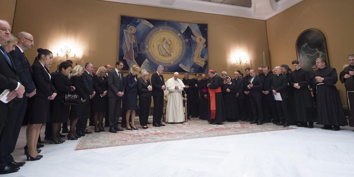 EPA/OSSERVATORE ROMANO HANDOUT 
