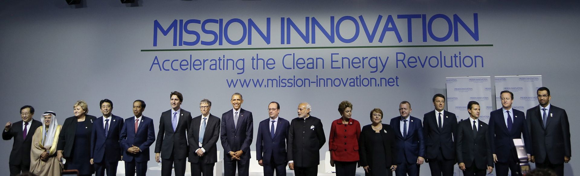 epa05049748 World leaders including US President Barack Obama (8-L), French President Francois Hollande (C), Indian Prime Minister Narendra Modi (8-R), and Microsoft founder and philantropist Bill Gates (7-L) attend the 'Mission Innovation: Accelerating the Clean Energy Revolution' meeting at the COP21 World Climate Change Conference 2015 in Le Bourget, north of Paris, France, 30 November 2015. The 21st Conference of the Parties (COP21) due to be held in Paris from 30 November to 11 December will proceed as planned, despite the terrorist attacks of 13 November. The aim is to reach an international agreement to limit greenhouse gas emissions and curtail climate change.  EPA/IAN LANGSDON/POOL MAXPPP OUT