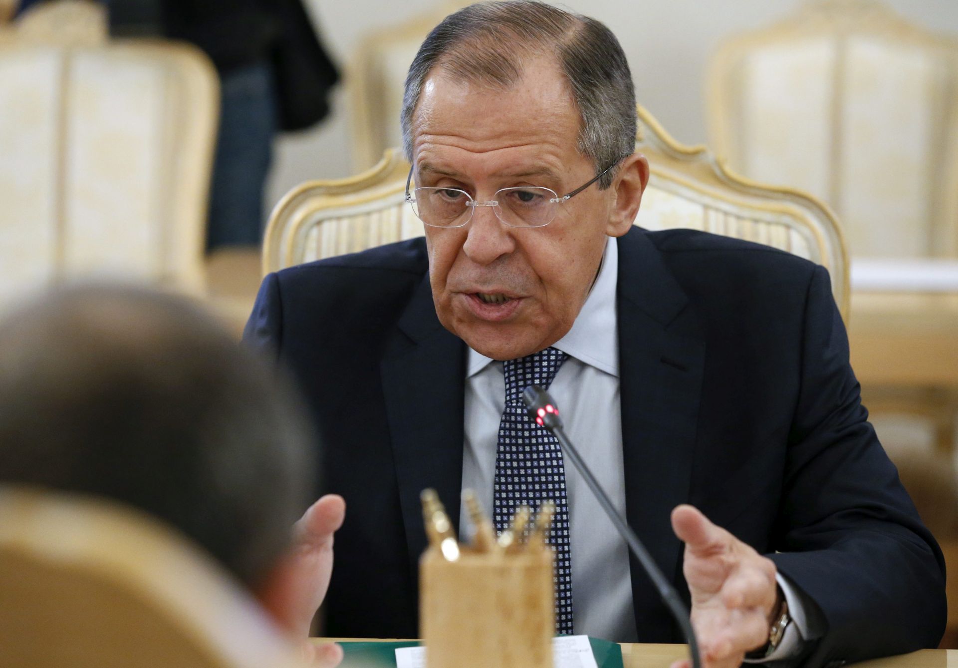 epa05030818 Russian Foreign Minister Sergei Lavrov (R) speaks with Lebanese counterpart Gibran Bassil (L), during their meeting in Moscow, Russia, 18 November 2015.  EPA/SERGEI CHIRIKOV