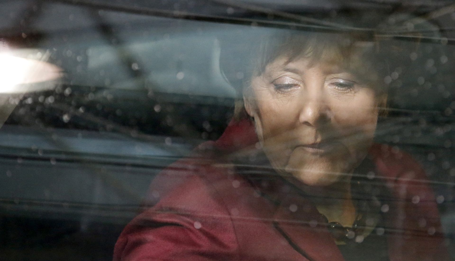 EPA/OLIVIER HOSLET