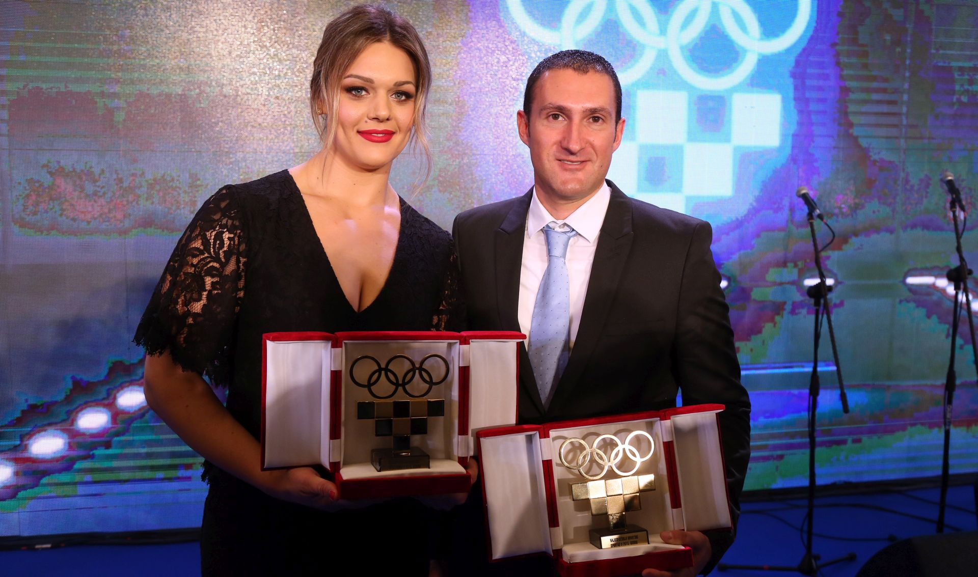  HINA/ Damir SENČAR