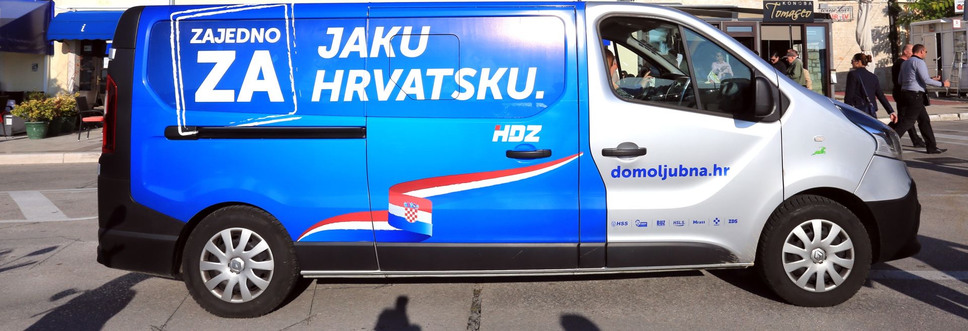 30.10.2015., Sibenik - Odrzan skup Domoljubne koalicije za IX. izbornu jedinu. 
Photo: Dusko Jaramaz/PIXSELL