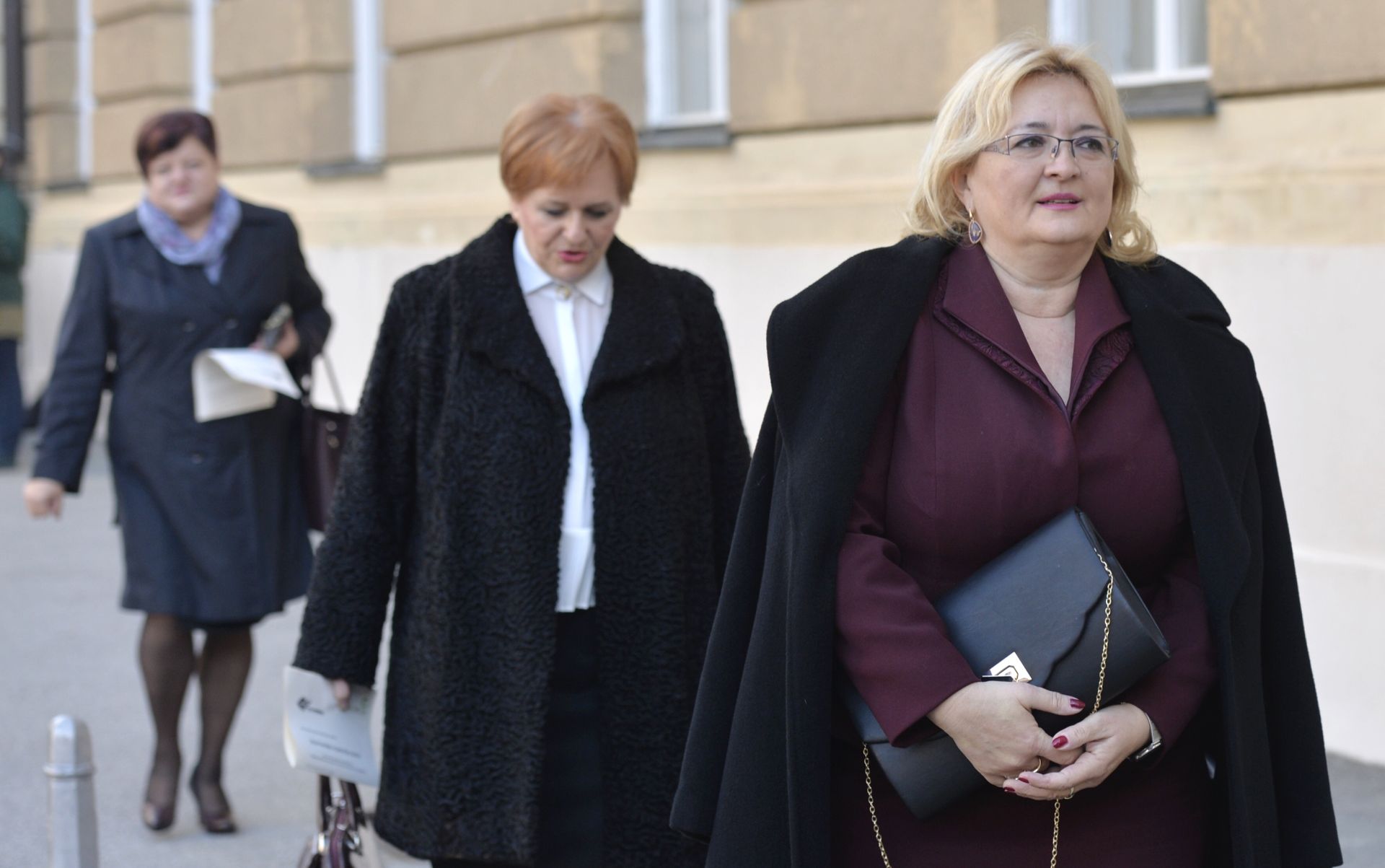 03.12.2015., Markov trg, Zagreb - Dolazak saborskih zastupnika na prvu konstituirajucu sjednicu osmog saziva Hrvatskog sabora. Ines Strenja-Linic.
Photo: Marko Lukunic/PIXSELL
