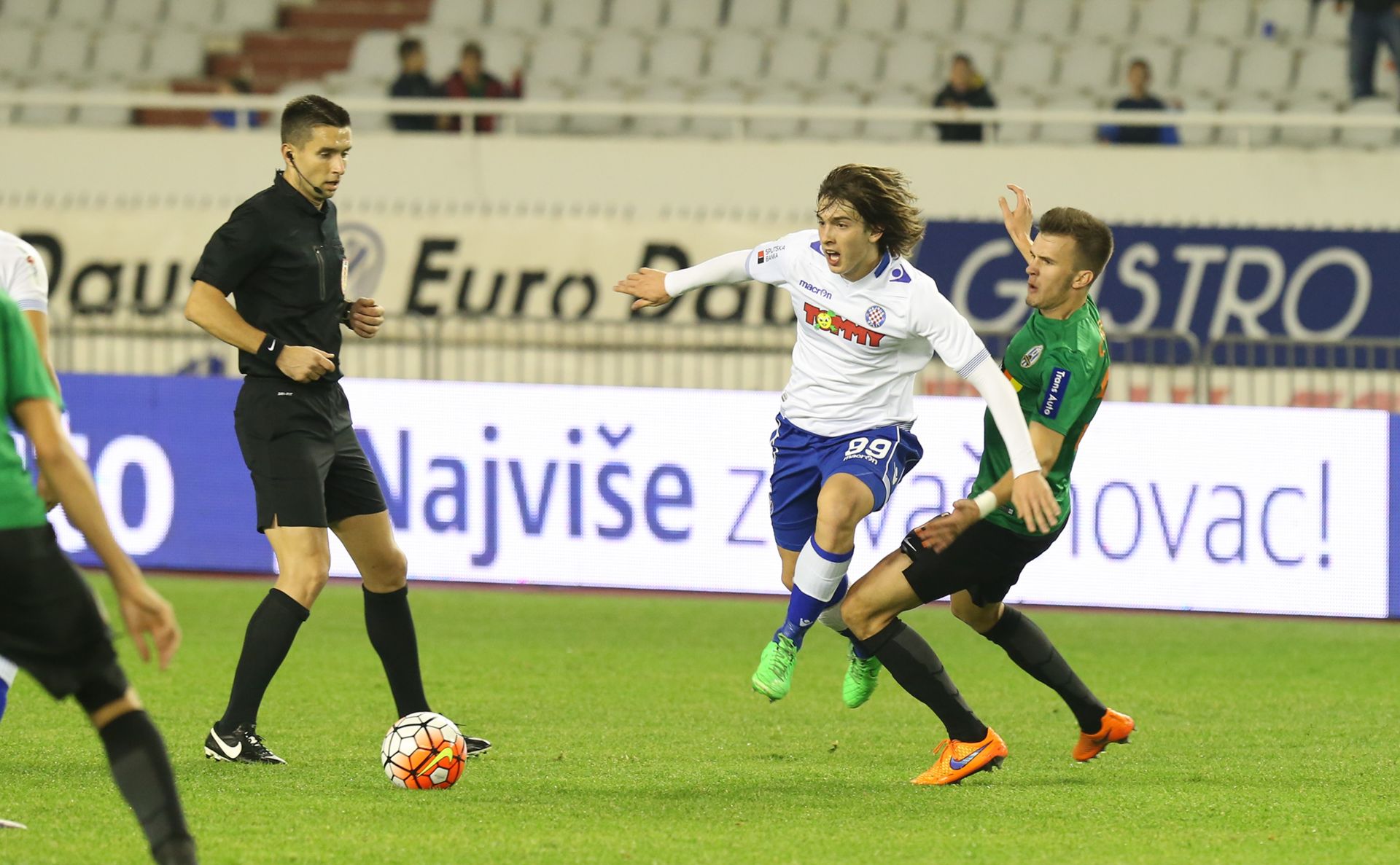 24.10.2015., stadion Poljud, Split - MAXtv 1. HNL, 14. kolo, HNK Hajduk - NK Lokomotiva. 
Luka Capan, Andrija Balic.
Photo: Ivo Cagalj/PIXSELL