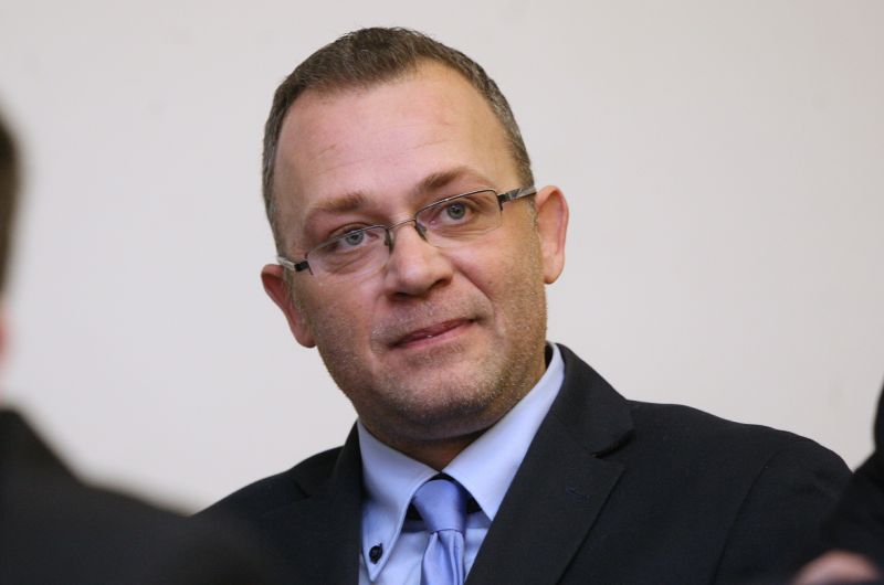Zagreb, 21.01.2016. - Sjednica kluba zastupnika HDZ-a u Hrvatskom saboru.Na slici Zlatko Hasanbegoviæ, buduæi ministar kulture. foto HINA/ Daniel KASAP/ dk