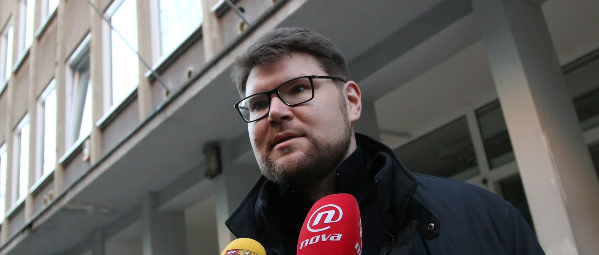 Zagreb, 21.01.2016. - Sjednica Kluba zastupnika  i Predsjednitva SDP- a na Iblerovom trgu. Na fotografiji Peða Grbin. foto HINA/ Lana SLIVAR DOMINIÆ/ lsd