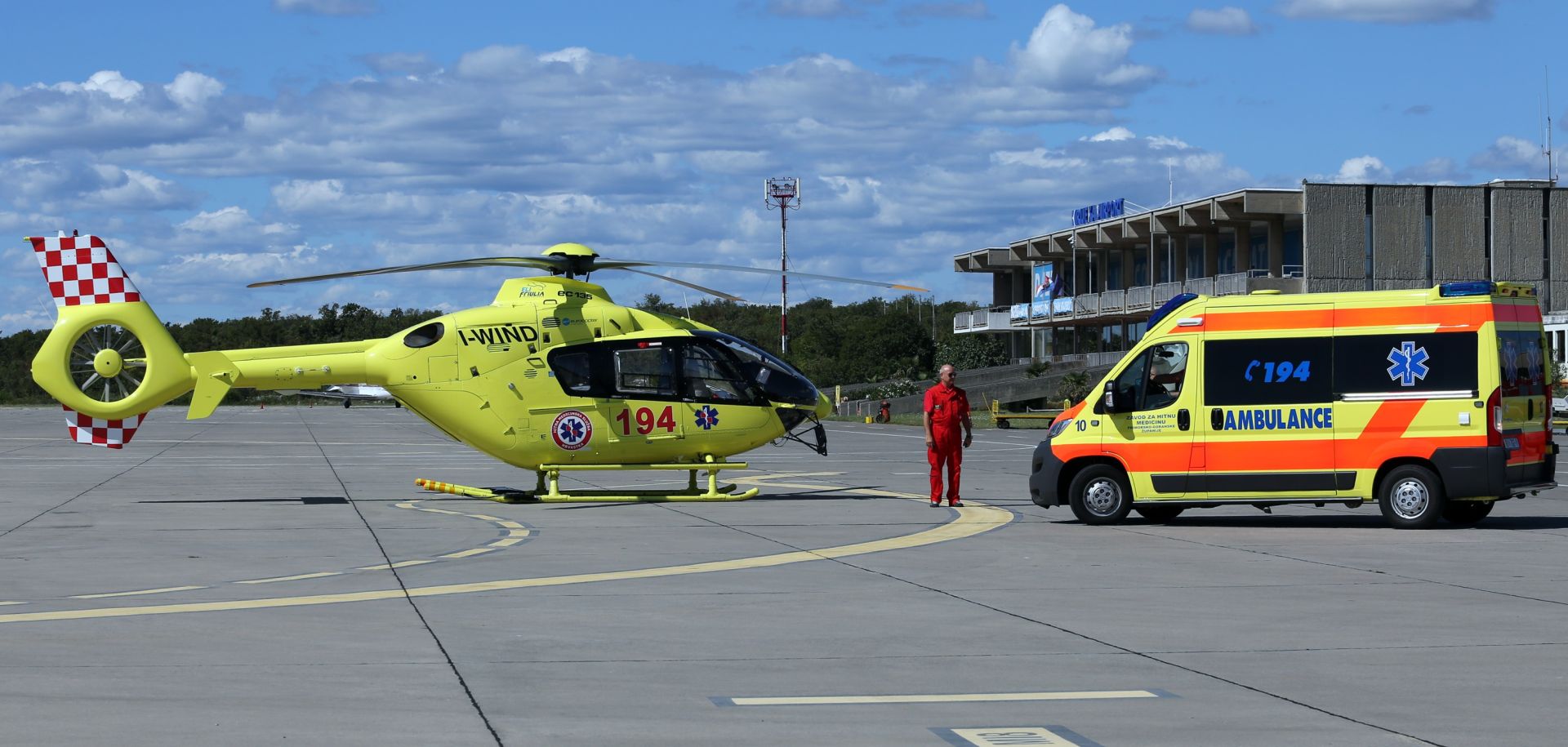 08.09.2015., Omisalj, otok Krk - Helikopterska hitna sluzba u Zracnoj luci Rijeka.
Photo: Goran Kovacic/PIXSELL