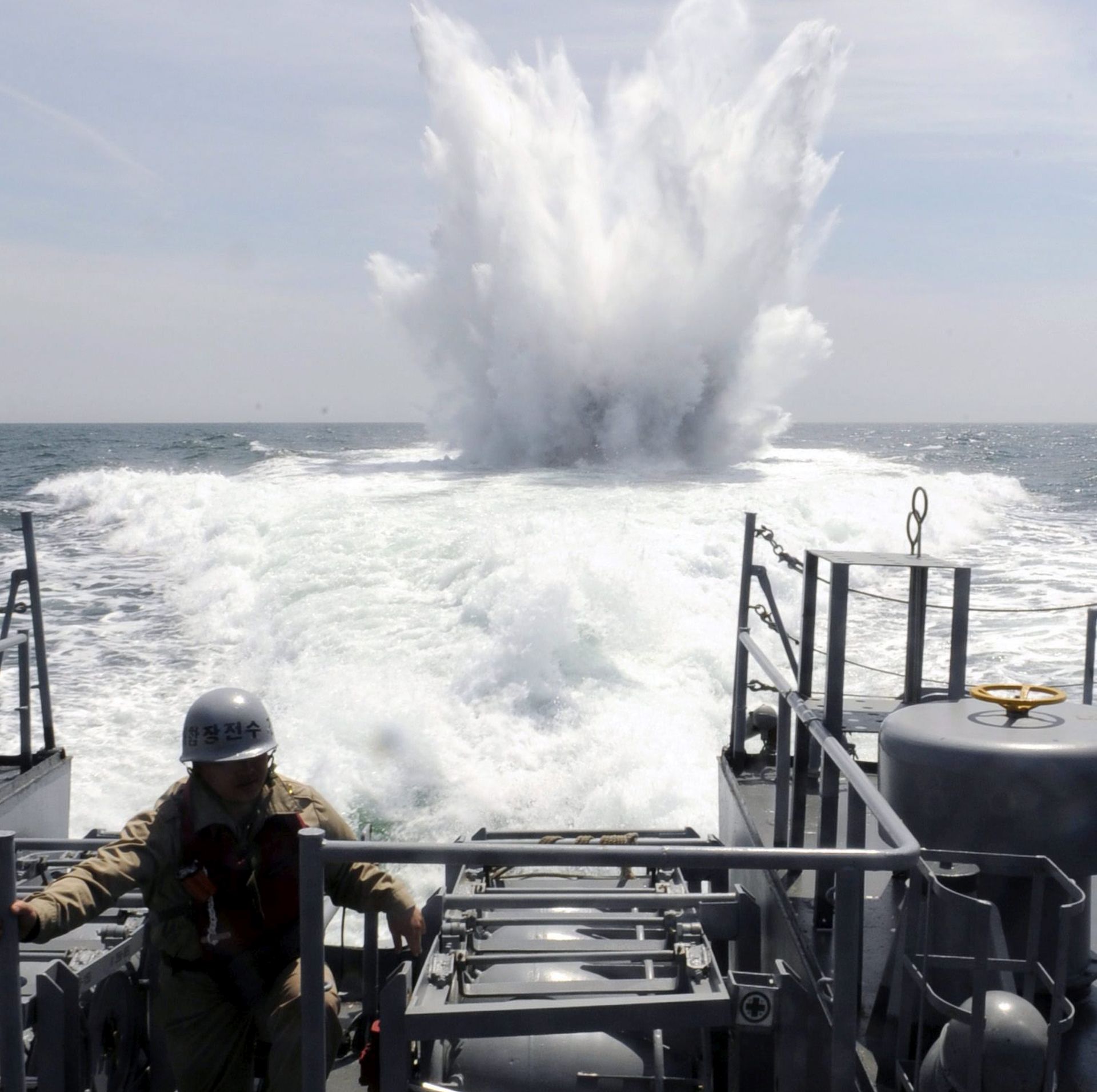 epa05149180 (FILE) A file picture dated 27 May 2010 shows a South Korean patrol boat firing during the second Fleet Command Maneuver Training near Taean, South Korea. The South Korean military fired warning shots at a military vessel from the North that crossed their maritime border on 08 February 2016, media reported. The boat crossed the disputed boundary around 6:55 am (21:55 GMT on 07 February) in the Yellow Sea, to the west of the peninsula, before retreating 20 minutes later after the South's navy fired five warning rounds, an unnamed Seoul military official was quoted as saying by reports. North Korean vessels frequently cross the Northern Limit Line, which Pyongyang argues should be further south. Tensions are high between the two Koreas, which remain technically at war after the 1950-53 conflict ended in a ceasefire and remains without a peace treaty.  EPA/SONG KYEONG-SEOK/POOL
