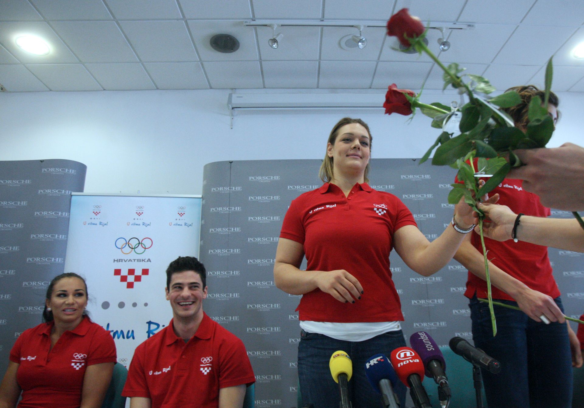 Zagreb, 08.03.2016. -  Predstavljanje Hrvatske olimpijske atletske reprezentacije za OI Rio 2016. Na fotografiji Andrea Ivanèeviæ, Ivan Horvat, Sandra Perkoviæ, Blanka Vlaiæ.  foto HINA / Daniel KASAP / dk