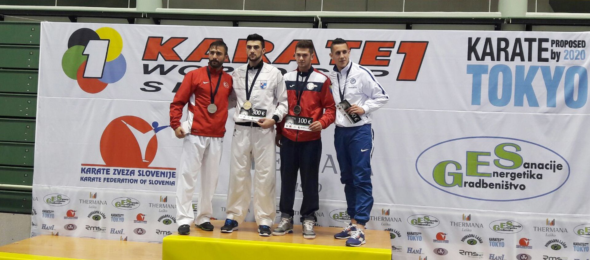 Lako, 13.03.2016 - Na natjecanju Svjetske Premier karate lige u Lakom hrvatski reprezentativci osvojili su tri zlatne i jednu bronèanu medalju, muka ekipa u neslubenom dijelu natjecanja takodjer je osvojila 1. mjesto, a na taj naèin u konkurenciji 521 natjecatelja iz 40 zemalja Hrvatska je najuspjenija zemlja na natjecanju Svjetske lige ovoga vikenda u Sloveniji. Zlatnu medalju osvojili su Ana Lenard (-61 kg) i Maa Martinoviæ (+68 kg), obje na impresivan naèin bez izgubljenog boda. Do naslova je stigao i Andjelo Kvesiæ (na slici) u tekoj kategoriji (+84 kg) i muka selekcija u momèadskom natjecanju,a Tina Mariæ osvajaèica je bronce u kategoriji do 61 kg. 
foto HINA/ ik