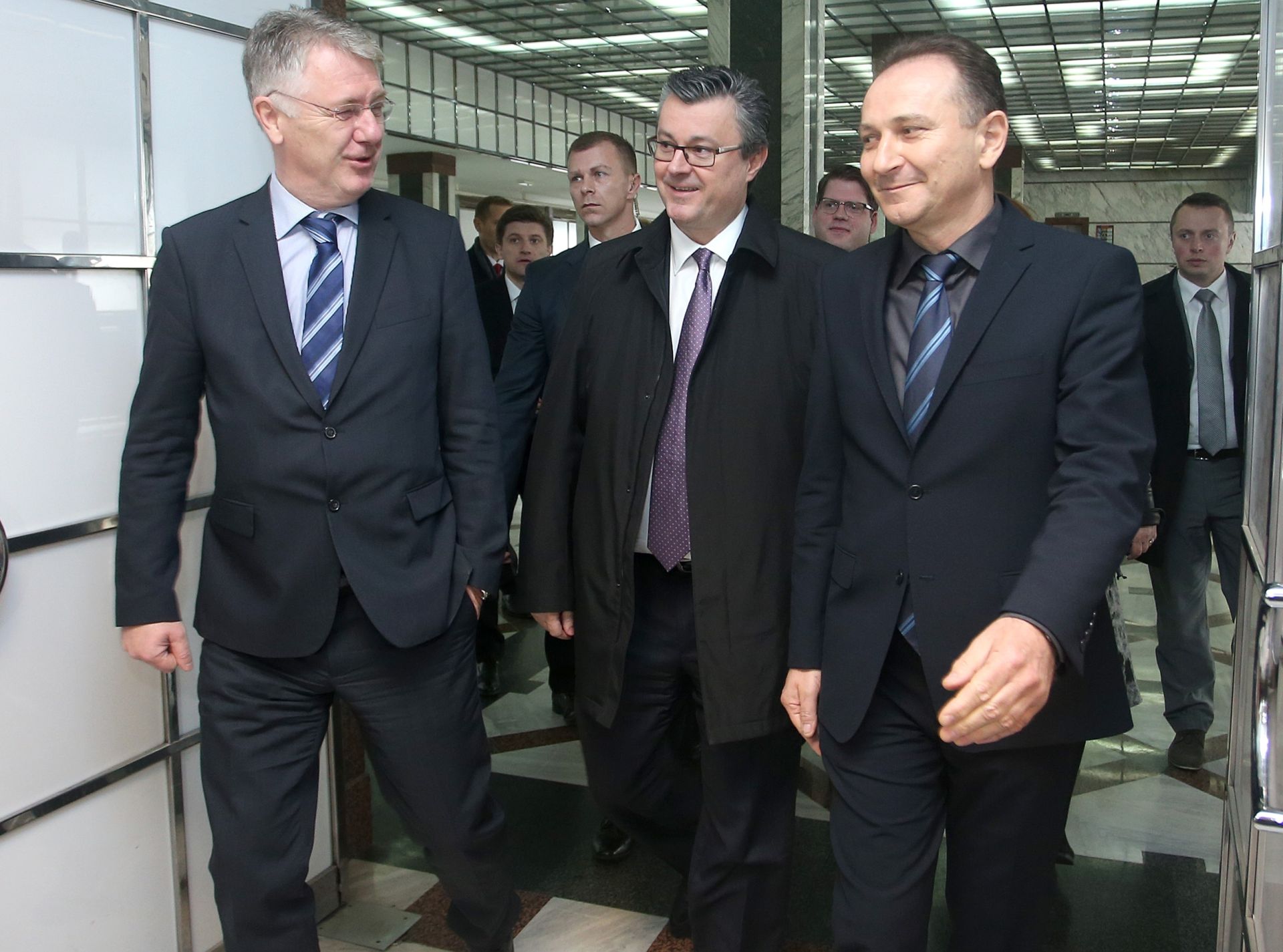 09.03.2016., Zagreb - Predsjednik Vlade Republike Hrvatske Tihomir Oreskovic na 200. sjednici Gospodarsko-socijalnog vijeca u Ministarstvu rada i mirovinskog sustava. Damir Kustrak, Tihomir Oreskovic, Mladen Novosel. 
Photo: Igor Kralj/PIXSELL
