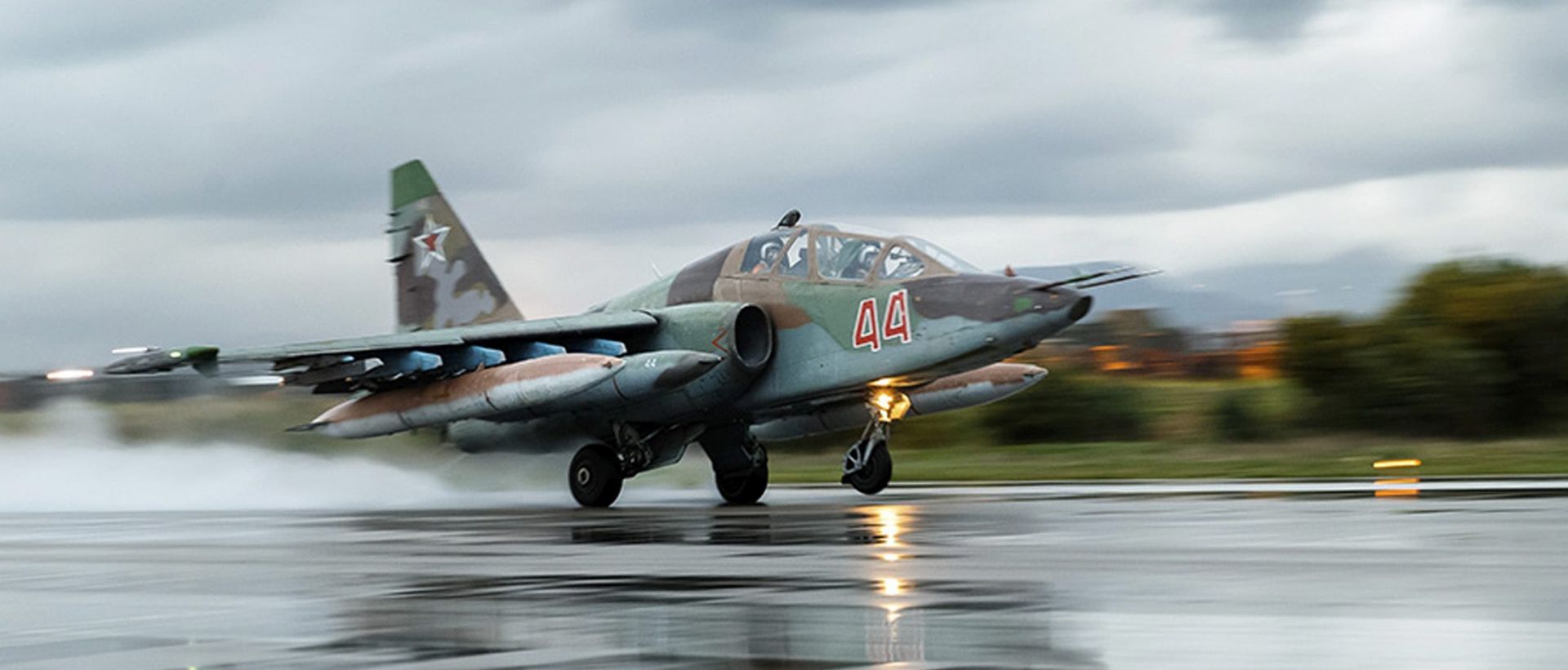 epa05214011 A handout picture made available on the official website of the Russian Defence Ministry shows Russian SU-25 strike fighter taking off from the Syrian Hmeymim airbase, outside Latakia, Syria, 16 March 2016. Russian warplanes are leaving the Hmeymim airbase for permanent location airfields in Russia following the order of Russian President Vladimir Putin to withdraw the majority of Russian troops from Syria.  EPA/VADIM GRISHANKIN  HANDOUT EDITORIAL USE ONLY/NO SALES