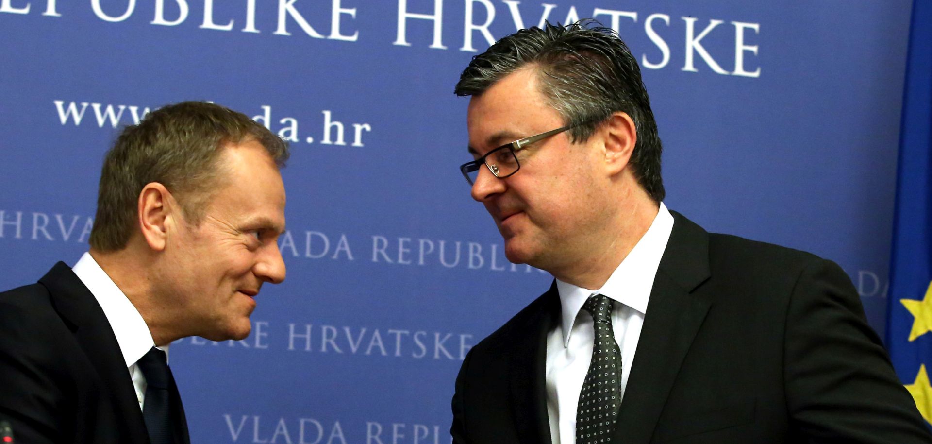 Zagreb, 02.03.2016 - Predsjednik Vlade Republike Hrvatske Tihomir Orekoviæ i predsjednik Europskog vijeæa Donald Tusk odrali su zajednièku tiskovnu konferenciju nakon sastanka u Banskim dvorima.
foto HINA/ Lana SLIVAR DOMINIÆ /ds