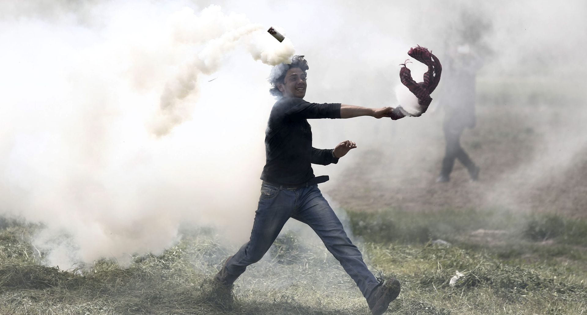 EPA/KOSTAS TSIRONIS