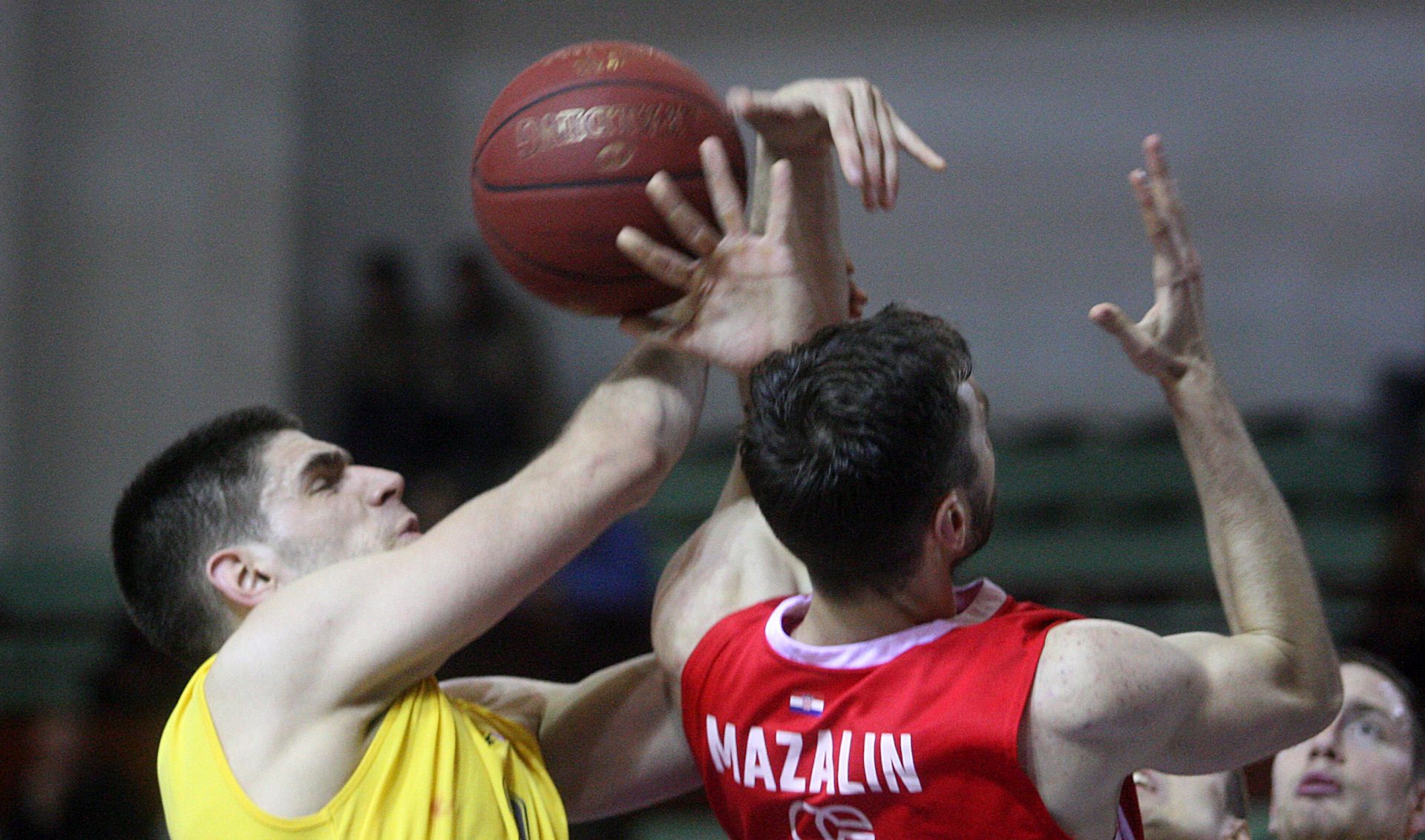 Zagreb, 27.04.2016 -  Utakmica 9. kola koarkake A-1 Lige za prvaka: Zagreb - Cedevita. Na fotografiji Lovro Mazalin.  foto HINA/ Daniel KASAP / dk