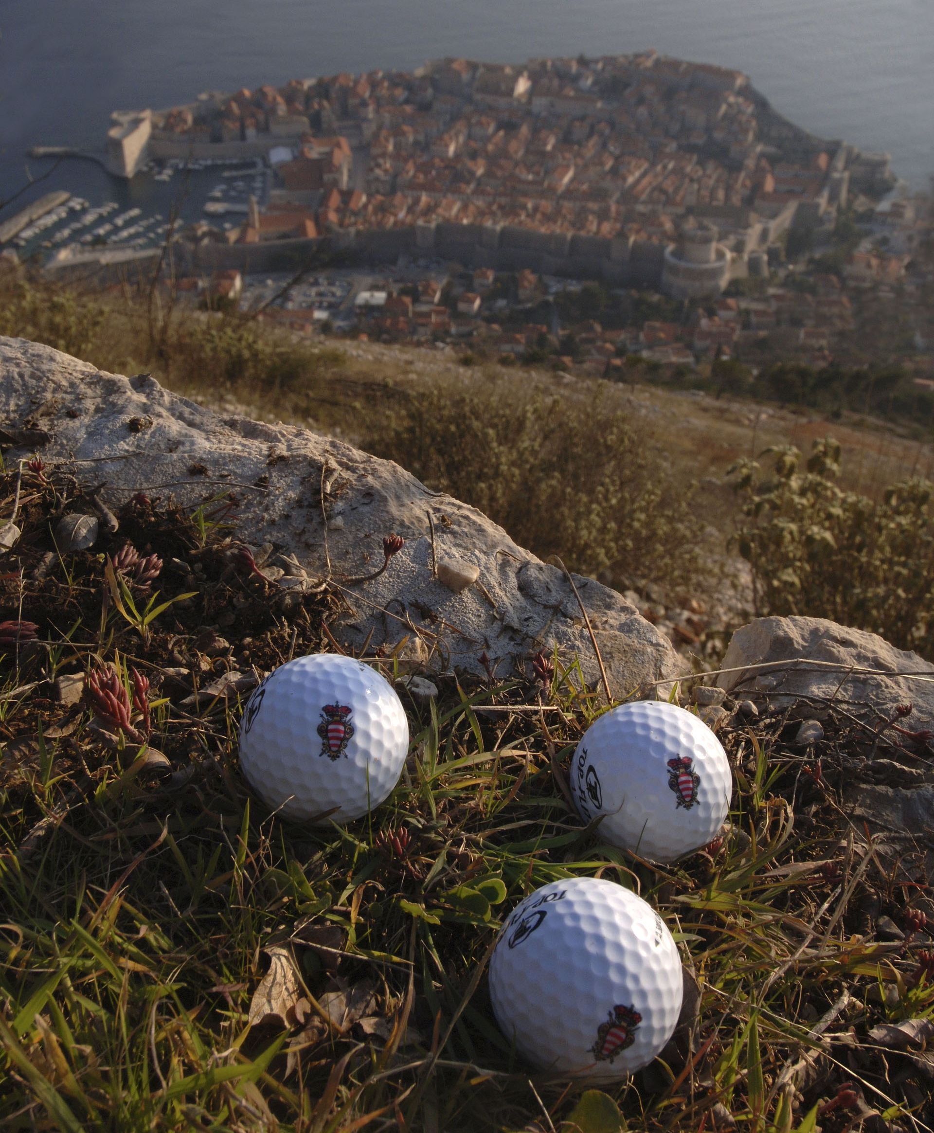 25.02.2009.,Dubrovnik - Golf tereni koji ce biti na Srdju,takodjer ce jos "niknuti" naselje koje ce biti devet puta vece od povijesne jezgre Dubrovnika.Vile i apartmani gradit ce se na zemljistu uz tvrdjavu Imperijal vlasnici kojeg su 75 Dubrovcana.Projekt golfa na Srdju zapoceo je na 100 hektara,a trenutacno se proteze na 310 hektara povrsine 
Photo Zvonimir Pandza/Vecernji list