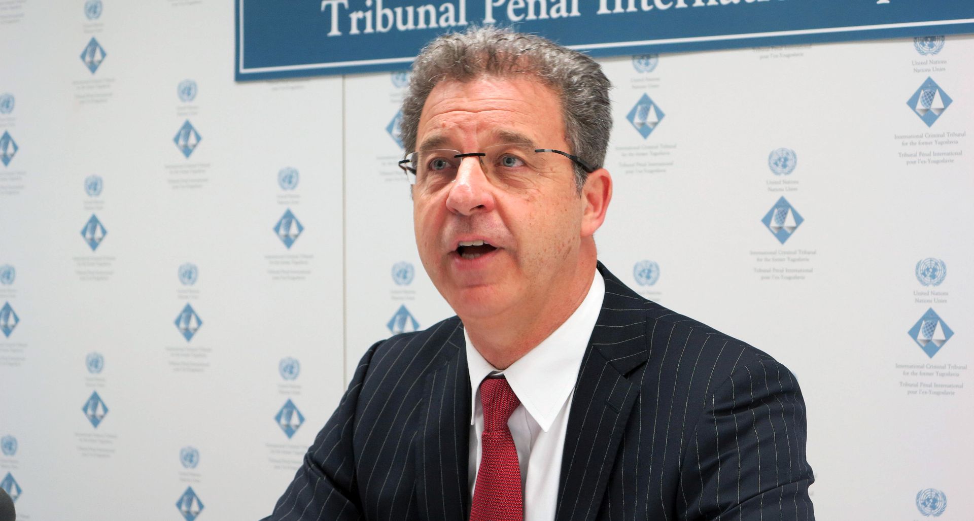 Haag, 31.3.2016 - Glavni tuitelj Hakog suda Serge Brammertz izjavio je u èetvrtak da je njegov ured primio na znanje oslobaðajuæu presudu Vojislavu eelju te da æe nakon pozorne analize obrazloenja sudskog vijeæa za nekoliko dana odluèiti hoæe li se aliti.
foto HINA/ Slavko VUKADIN/ ua