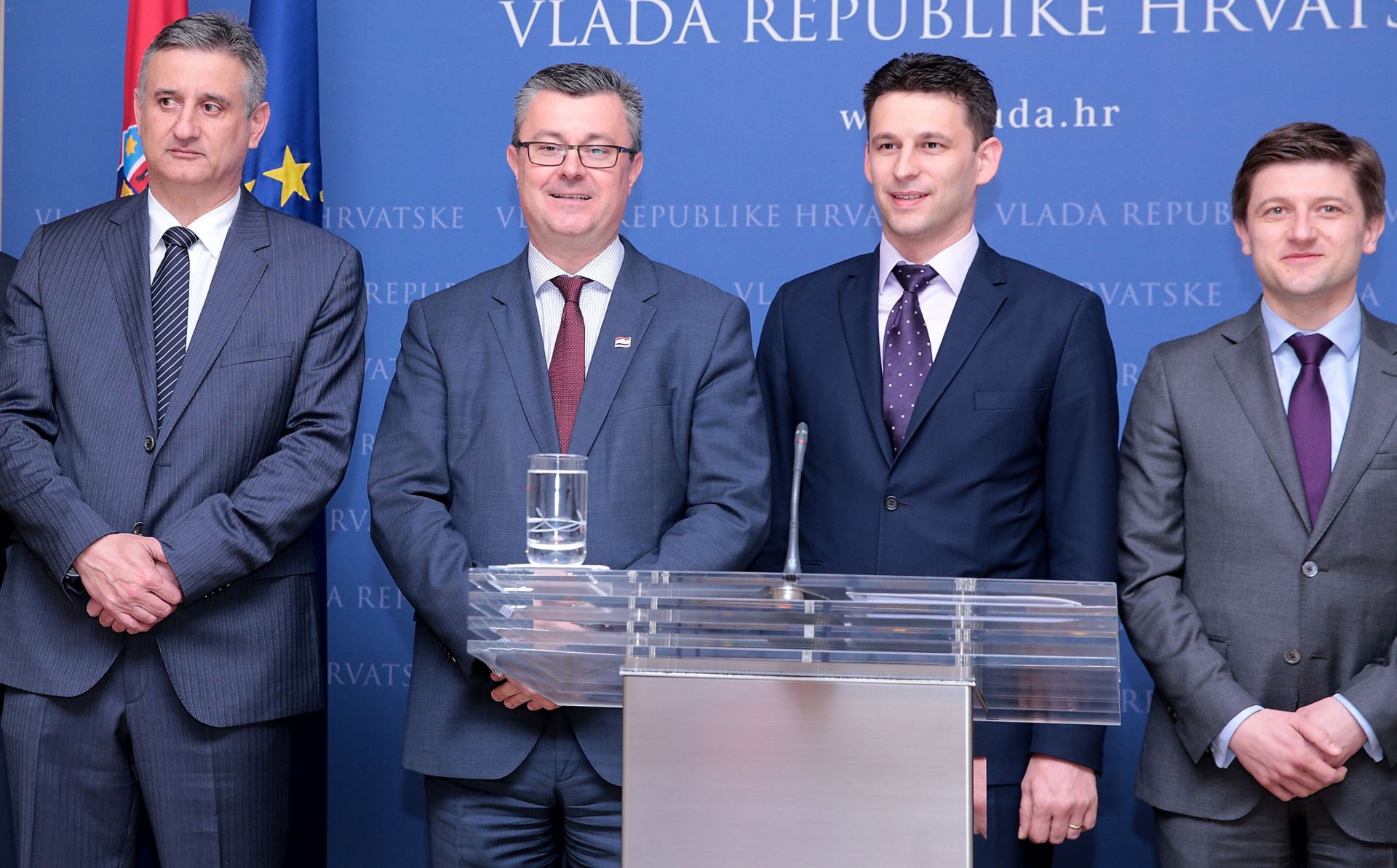 28.04.2016., Zagreb - Predsjednik Vlade RH Tihomir Oreskovic obrazlozio je na konferenciji za medije Nacionalni program reformi. Tihomir Oreskovic, Tomislav Karamarko, Bozo Petrov. 
Photo: Patrik Macek/PIXSELL