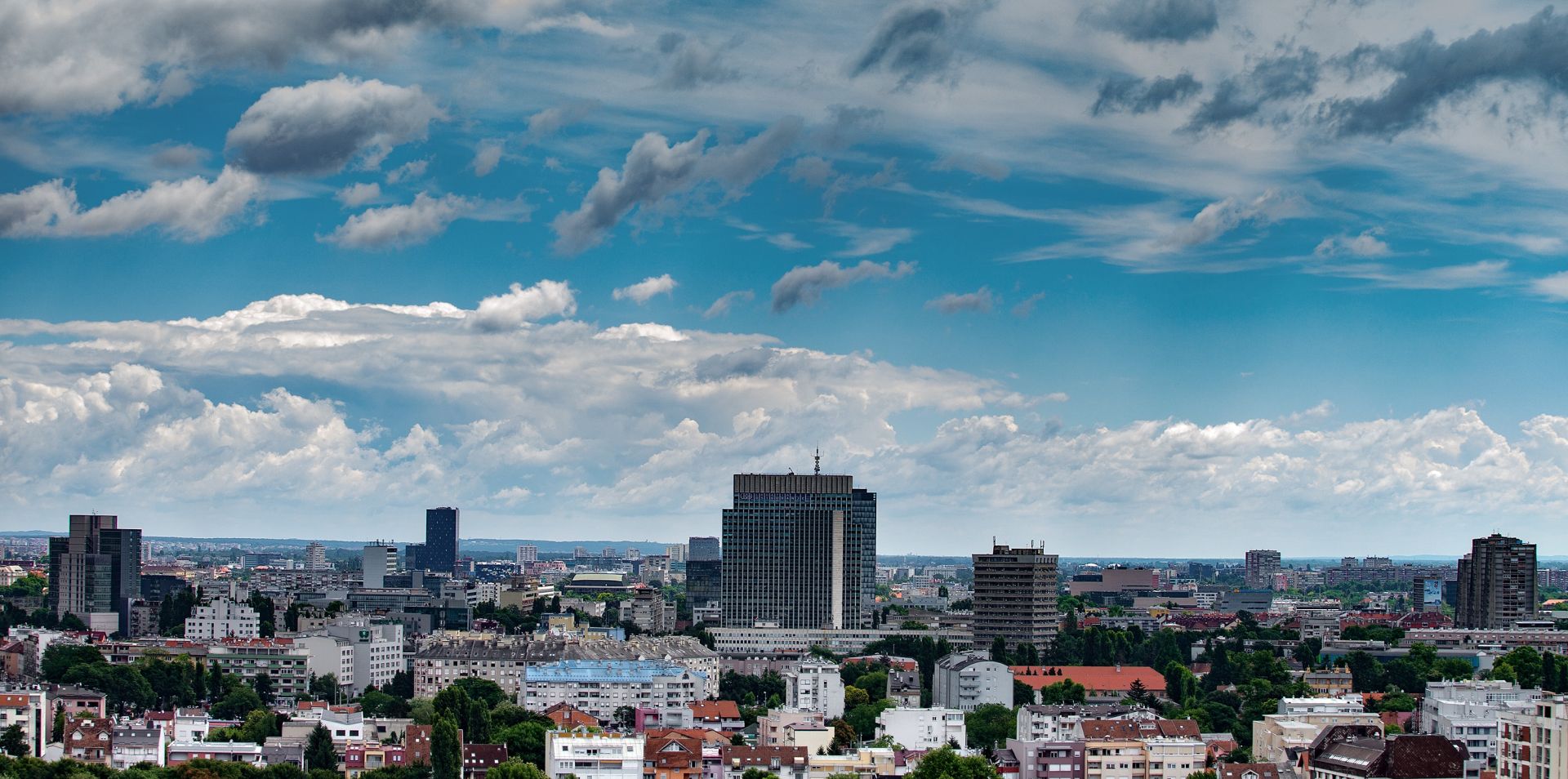 21.06.2015., Zagreb - U prijepodnevnim satima prvog dana ljeta, nebo nad Zagrebom bilo je oblacno. 
Photo: Davor Puklavec/PIXSELL