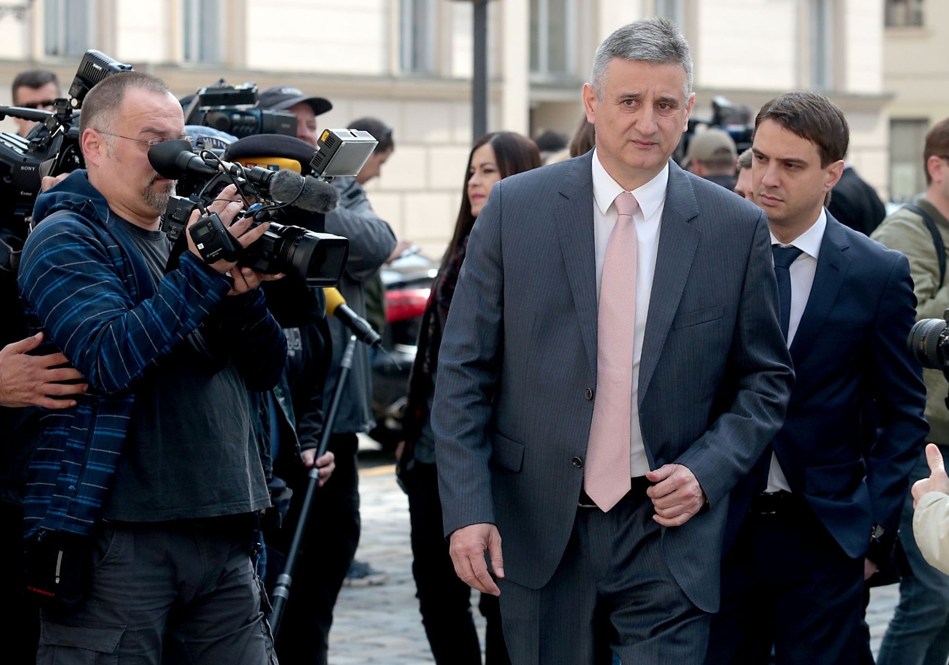 18.05.2016., Zagreb - U sjeni dogadjanja u Saboru Vlada je danas odzala svoju 23. sjednicu. Tomislav karamarkov dolazi na sjednicu.
Photo: Patrik Macek/PIXSELL