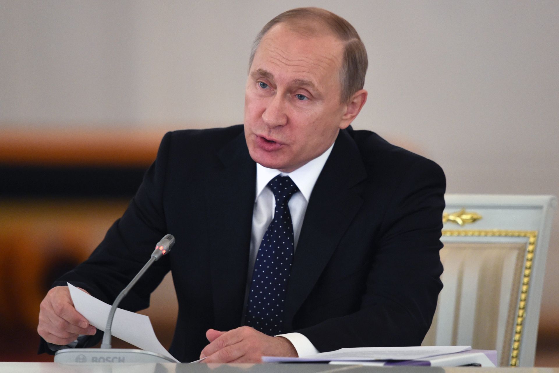 epa05311914 Russian President Vladimir Putin speaks during a State Council meeting on developing the construction sector and improving urban development work at the Kremlin in Moscow, Russia, 17 May 2016.  EPA/VASILY MAXIMOV / POOL