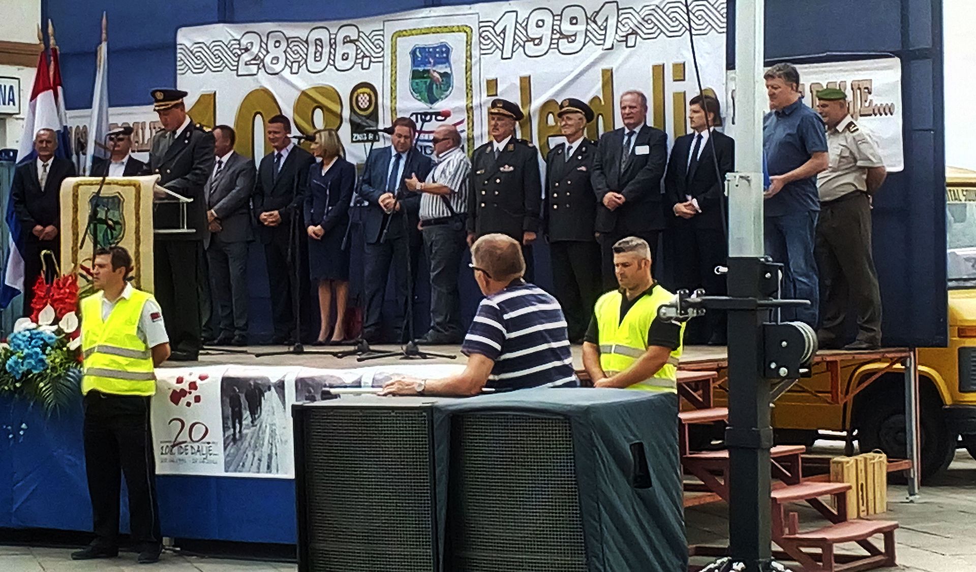 26.06.2016. Slavonski Brod -   108. brigada ZNG RH Slavonski Brod ove godine obiljezava 25. obljetnicu formiranja i ustroja (28.06.1991. ? 28.06.2016.). Tom prigodom, u spomen na ponosne dane Domovinskog rata, bivsi pripadnici brigade uprilicili su svecano postrojavanje na brodskom Korzu
Photo: Ivica Galovic/PIXSELL