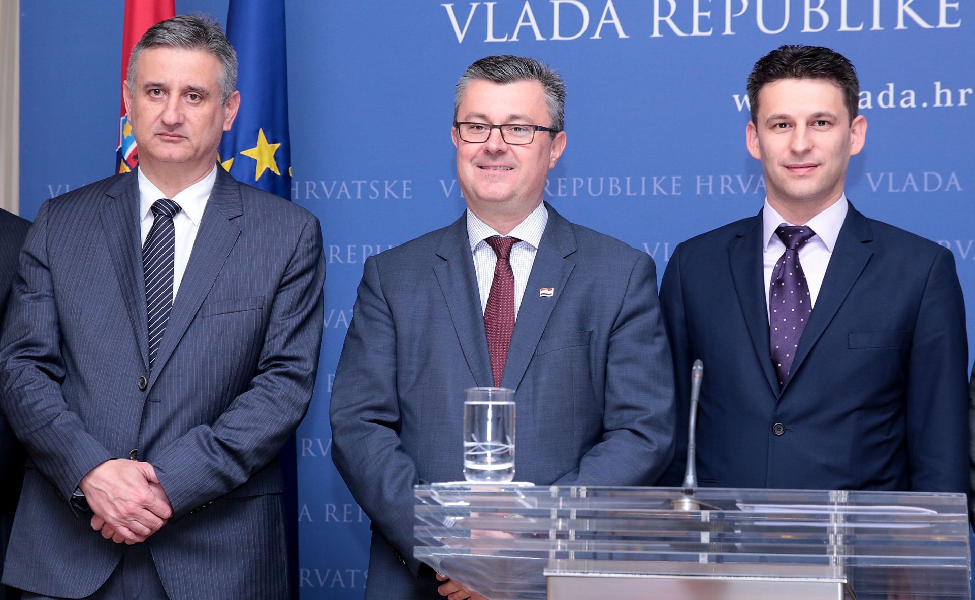 28.04.2016., Zagreb - Predsjednik Vlade RH Tihomir Oreskovic obrazlozio je na konferenciji za medije Nacionalni program reformi. Tihomir Oreskovic, Tomislav Karamarko, Bozo Petrov. 
Photo: Patrik Macek/PIXSELL