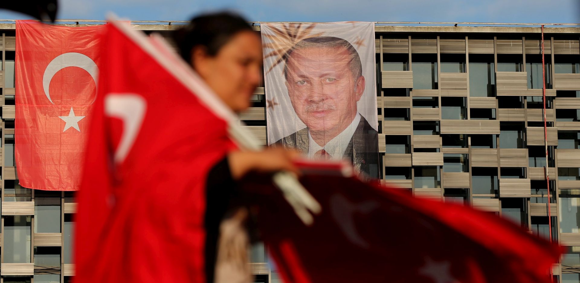 EPA/TOLGA BOZOGLU