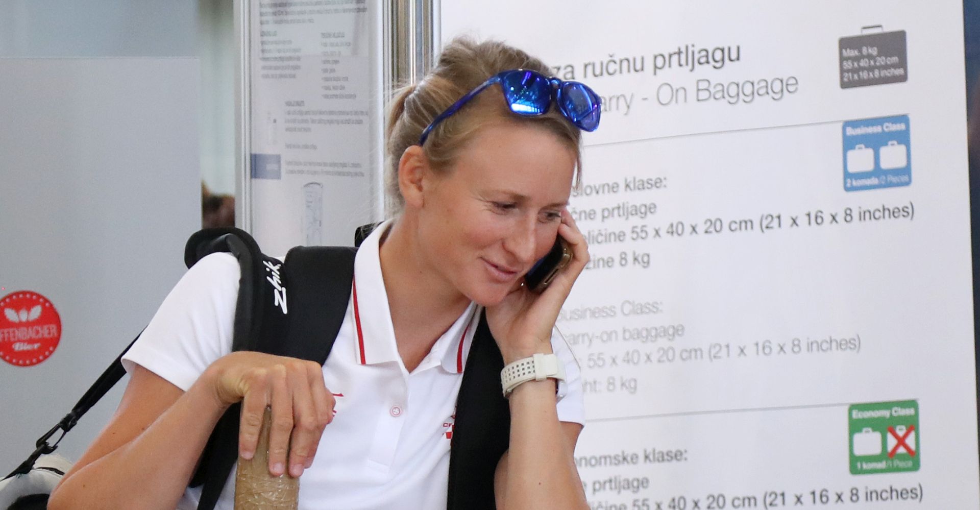 Zagreb, 22.07.2016 - Prva hrvatska olimpijka Tina Miheliæ, koja æe na Olimpijskim igrama u Rio de Janeiru braniti hrvatske boje u jedrenju, otputovala je danas sa Meðunarodne zraène luke Zagreb na Olimpijske igre u Rio.
foto HINA/ Damir SENÈAR /ds