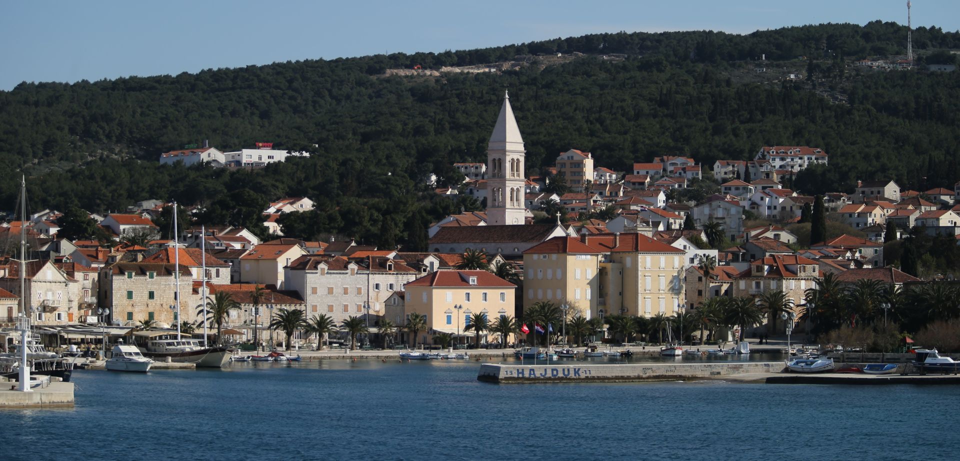 28.03.2015., Supetar - Panorama. 
Photo: Ivo Cagalj/PIXSELL