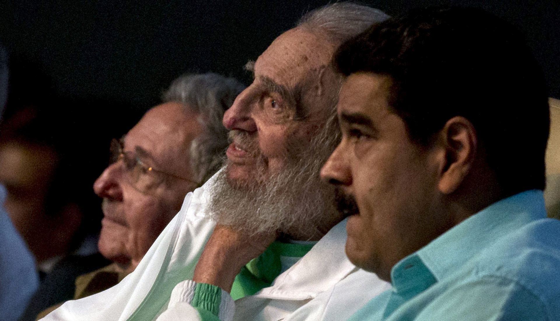 epa05482843 A handout picture provided by Cubadebate shows Cuban Revolution leader Fidel Castro (C), Venezuelan President Nicolas Maduro (R) and Cuban President Raul Castro (L) attending a ceremony for Fidel Castro's 90th birthday at the Karl Marx Theater in Havana, Cuba, 13 August 2016. Fidel Castro and his brother Raul Castro participated in the ceremony, with around 5000 people attending the event.  EPA/CUBADEBATE/ISMAEL FRANCISCO/ HAN  HANDOUT EDITORIAL USE ONLY/NO SALES
