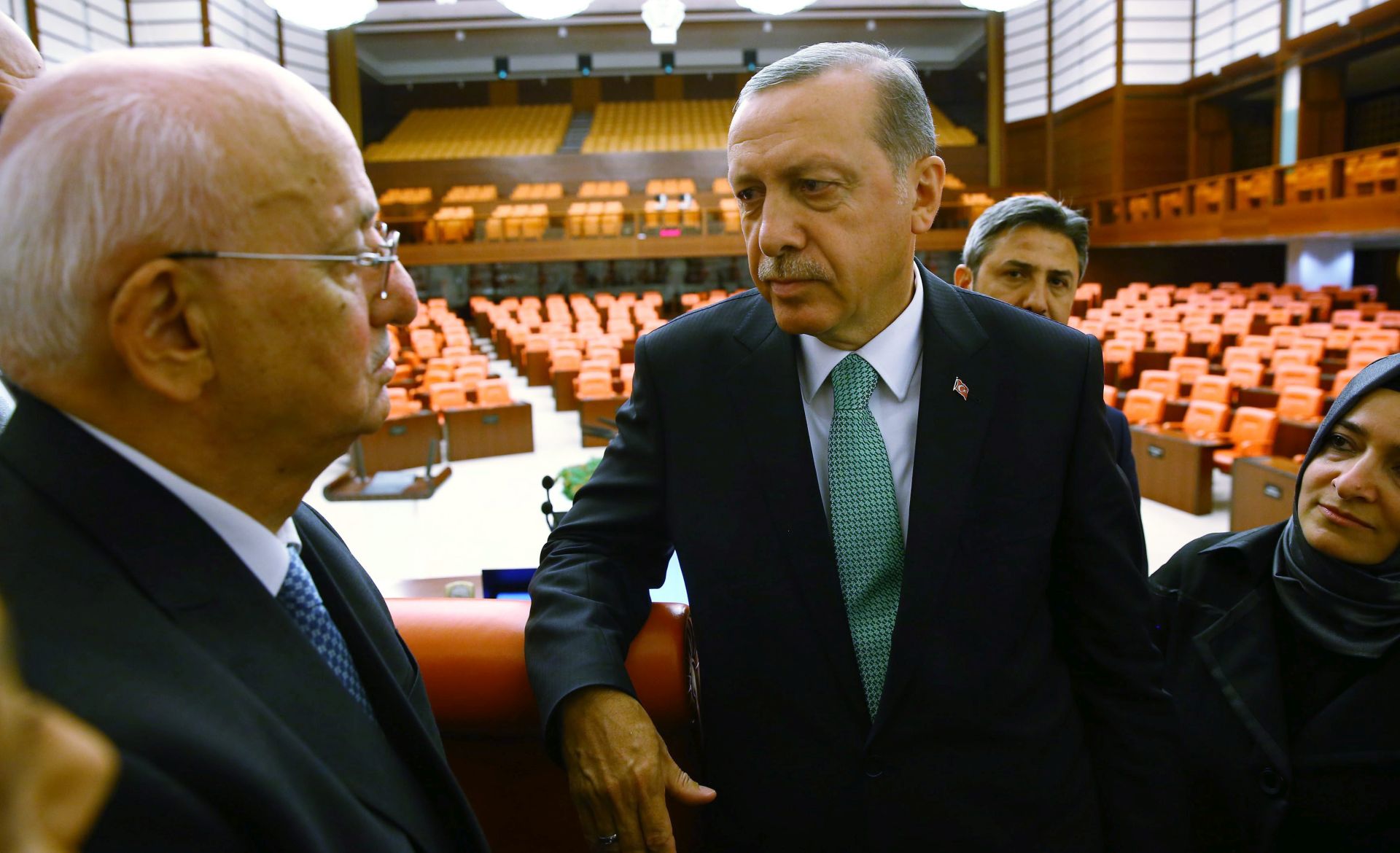 epa05437233 A handout picture provided by Turkish President Press office shows Turkish President Recep Tayyip Erdogan (C), visits to Grand National Assembly of Turkey in Ankara, Turkey, 22 July 2016. President Erdogan on 20 July declared a three-month state of emergency and caused the dismissal of 50,000 workers and the arrest of 8,000 people after the 15 July failed coup attempt. At least 290 people were killed and almost 1,500 injured amid violent clashes on 15 July as certain military factions attempted to stage a coup d'etat. The UN and various governments and organizations have urged Turkey to uphold the rule of law and to defend human rights.  EPA/TURKISH PRESIDENTAL PRESS OFFICE / HANDOUT  HANDOUT EDITORIAL USE ONLY