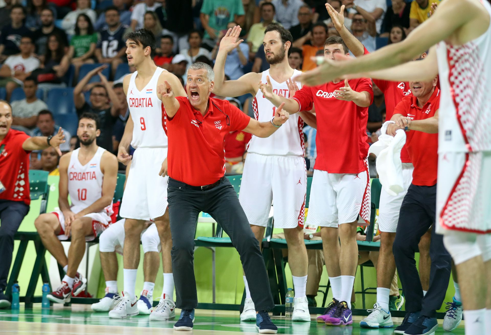 Rio de Janeiro, 17.08.2016 - Utakmica èetvrtfinala koarkakog turnira na Olimpijskim igrama u Rio de Janeiru izmeðu Hrvatske i Srbije. Na slici hrvatski trener Aleksandar Petroviæ.
foto HINA/ Damir SENÈAR /ds