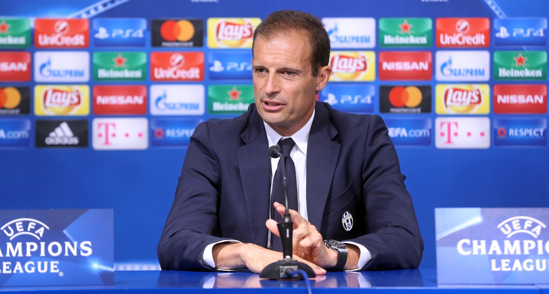 Zagreb, 26.09.2016 - Konferencija za medije Juventusa pred sutranju utakmicu Lige prvaka izmeðu Dinama i Juventusa. Na slici trener Juventusa Massimiliano Allegri.
foto HINA/ Damir SENÈAR /ds