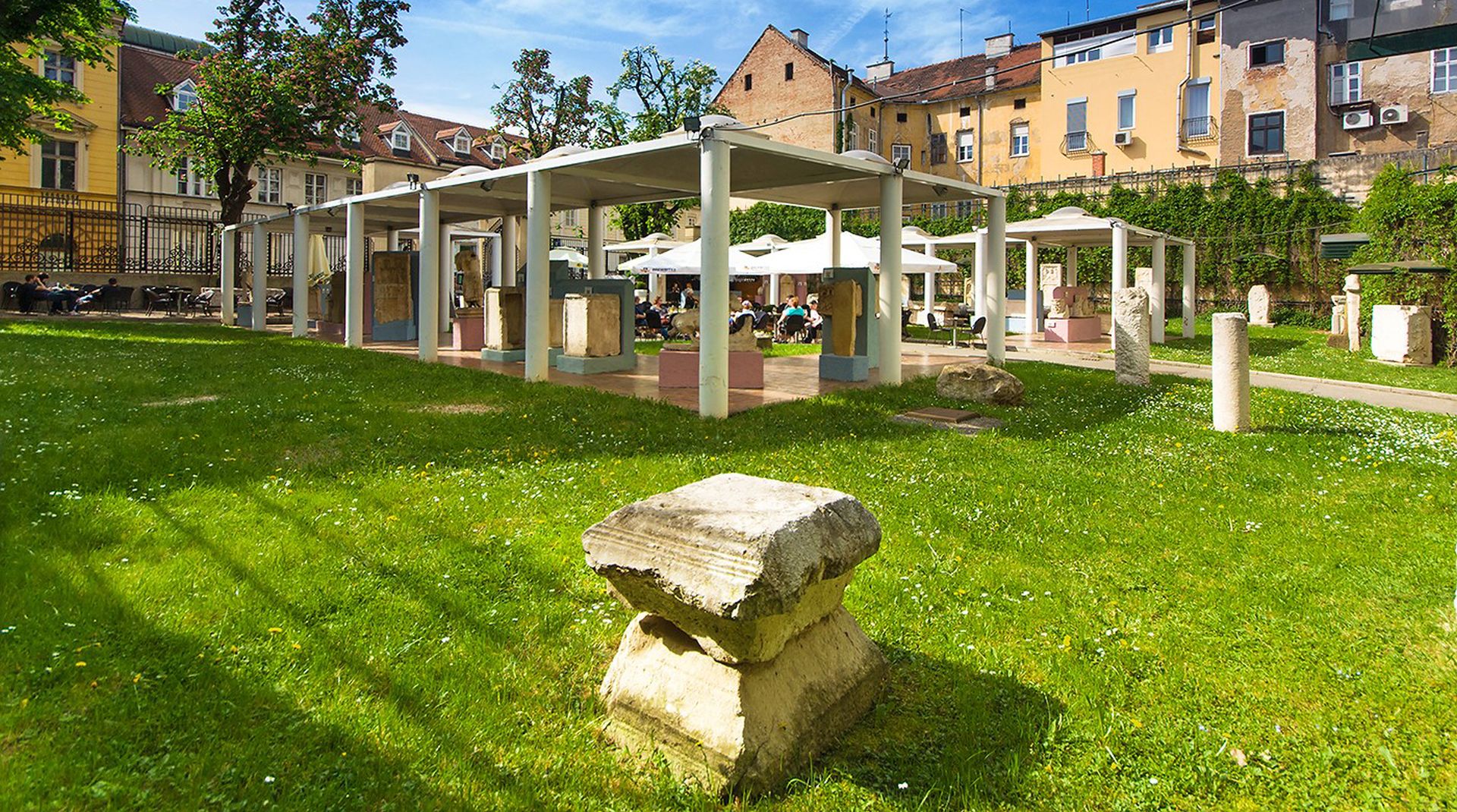 Zagreb, 16.9.2016.- Arheoloki muzej u Zagrebu pripremio je bogati izlobeni i edukativni program za jesensko-zimsku sezonu, u sklopu kojega se 20. rujna otvara i izloba "Isprièat æu ti prièu" Timke Alihodiæ, kustosice Arheolokog muzeja u Zadru.
foto HINA/ Arheoloki muzej/ Domagoj Doko/ ua