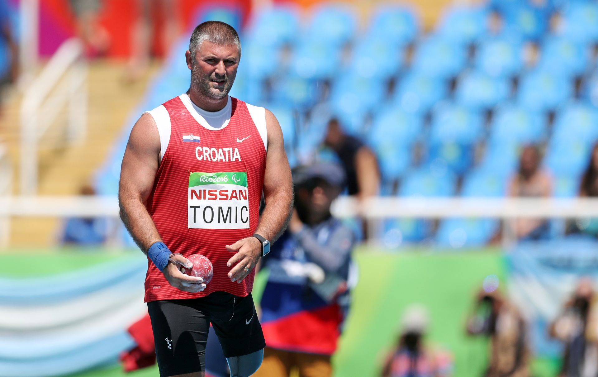 Rio de Janeiro, 12.09.2016 - Hrvatski paraolimpijac Mladen Tomiæ tijekom finala natjecanja u bacanju kugle u kategoriji F42 na Paraolimpijskim igrama u Rio de Janeiru.
foto HINA/ Damir SENÈAR /ds