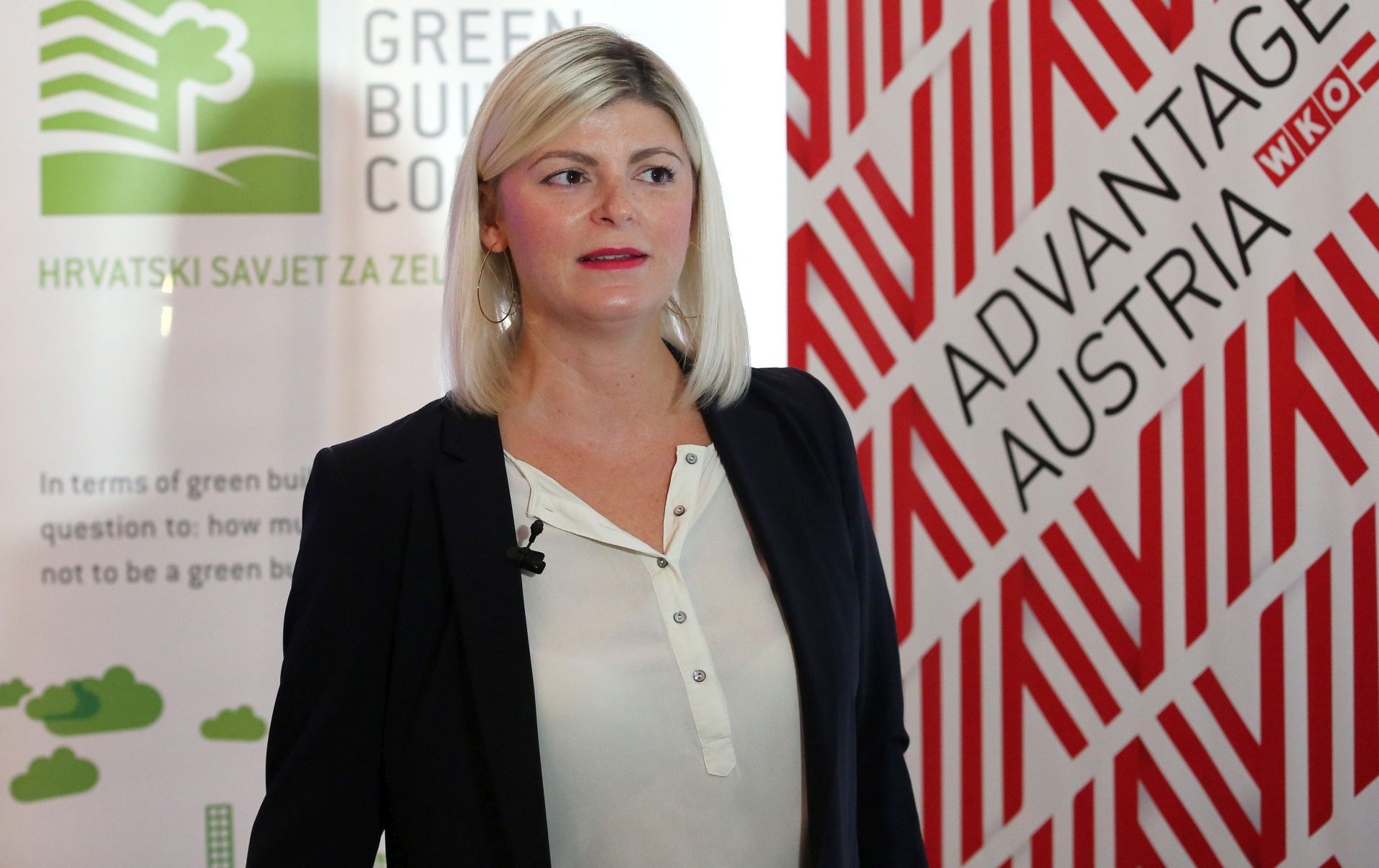 Zagreb, 21. rujna 2016. - Austrijski ured za vanjsku trgovinu i Hrvatski savjet za zelenu gradnju organizirali su struèni skup "Odriva gradnja i energetska efikasnost u Hrvatskoj - poslovne prilike i EU poticaji". Na fotografiji Petra kevin. foto HINA/ Lana SLIVAR DOMINIÆ/ lsd