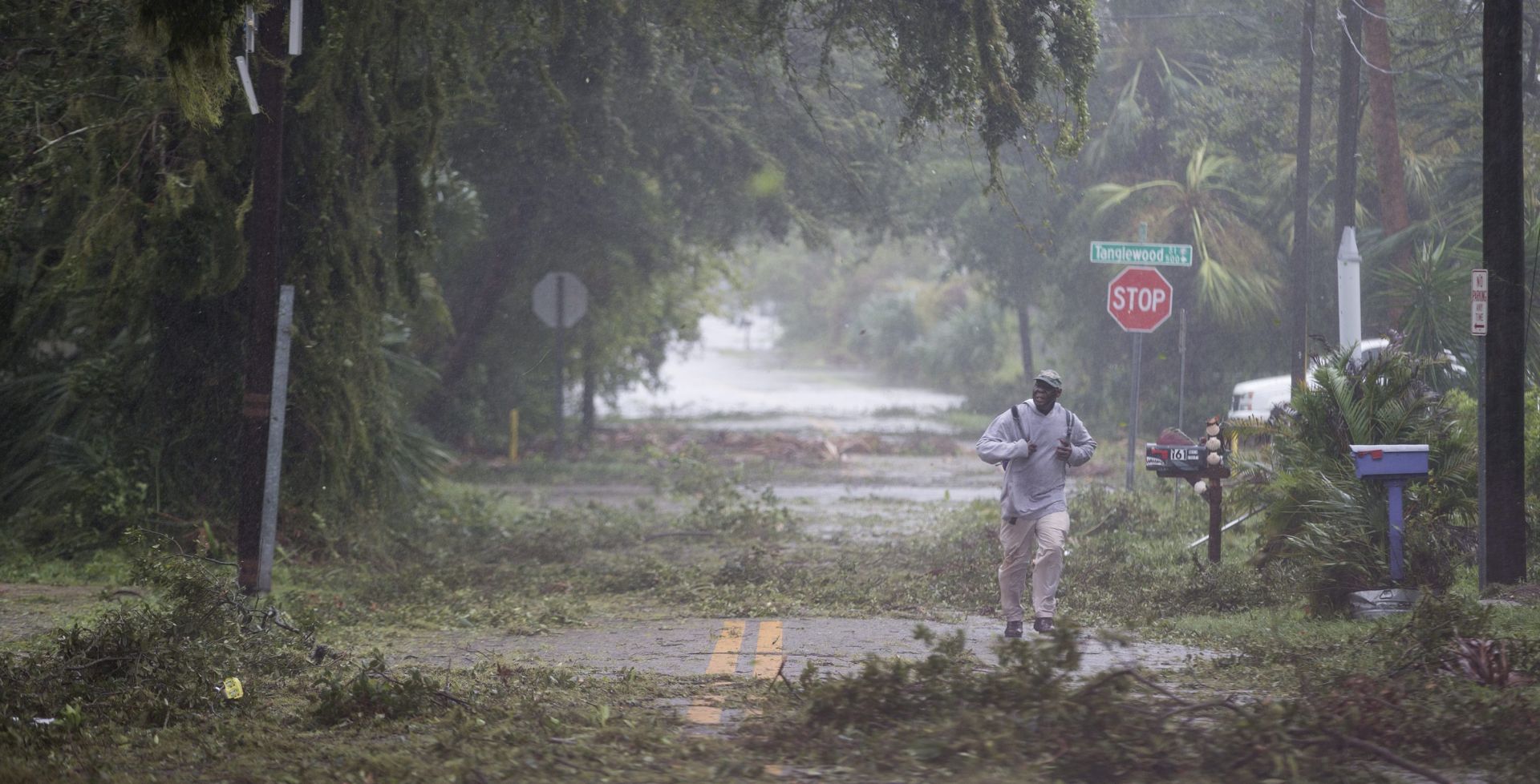EPA/WILLIE J. ALLEN JR