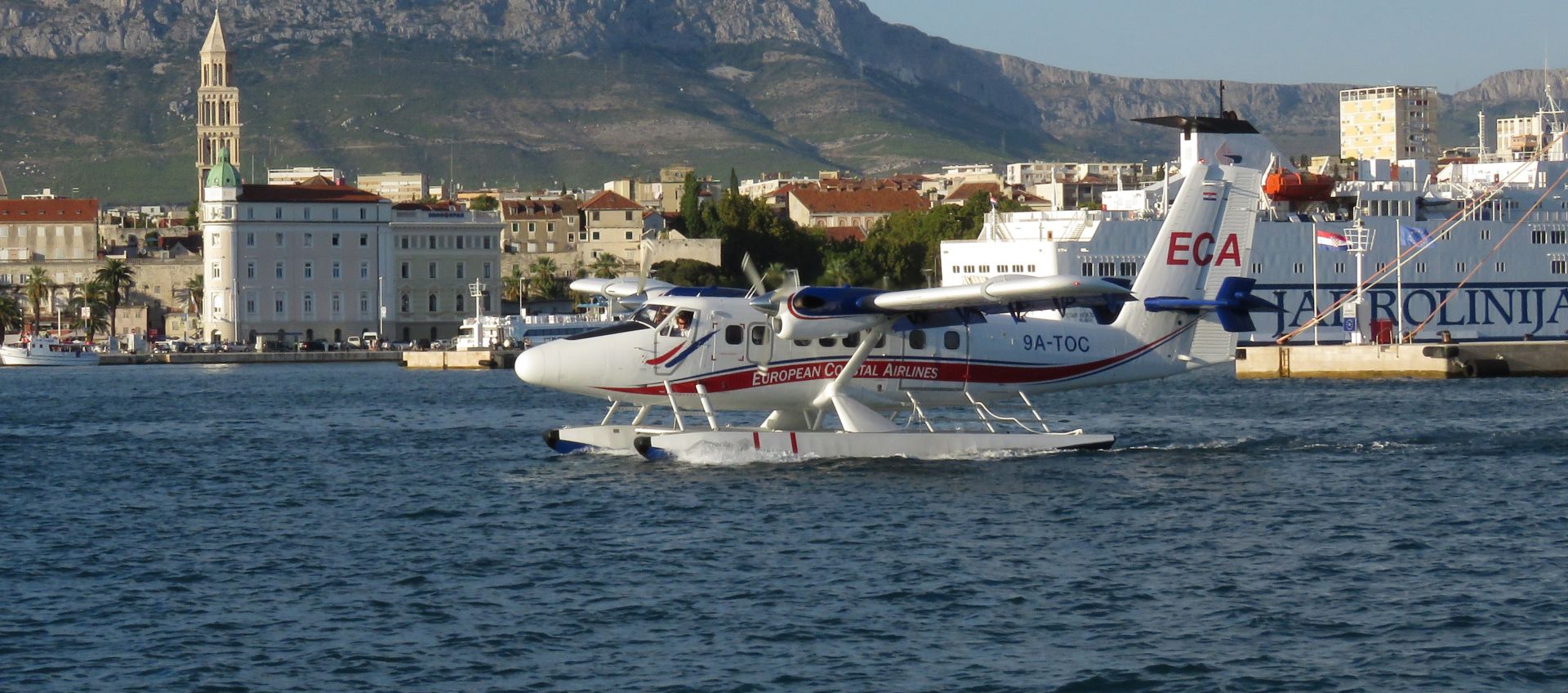 07.09.2015., Split - Hidroavion kompanije European Coastal Airline na polasku iz splitske luke. Photo: Ivo Cagalj/PIXSELL