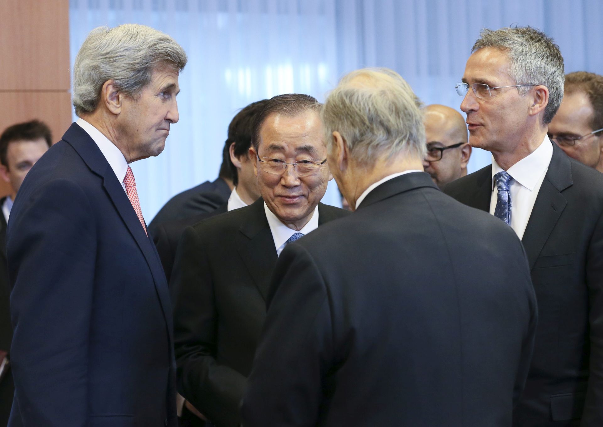 epa05570742 (L-R) US Secretary of State John Kerry,  UN Secretary-General Ban Ki-Moon,  Prince Shah Karim Al Husseini Aga Khan IV and NATO Secretary General Jens Stoltenberg chat prior to the Brussels conference on Afghanistan in Belgium, 05 October 2016. The conference, which is hosted by the EU, will bring together representatives of over 70 countries to discuss the situation in Afghanistan.  EPA/OLIVIER HOSLET